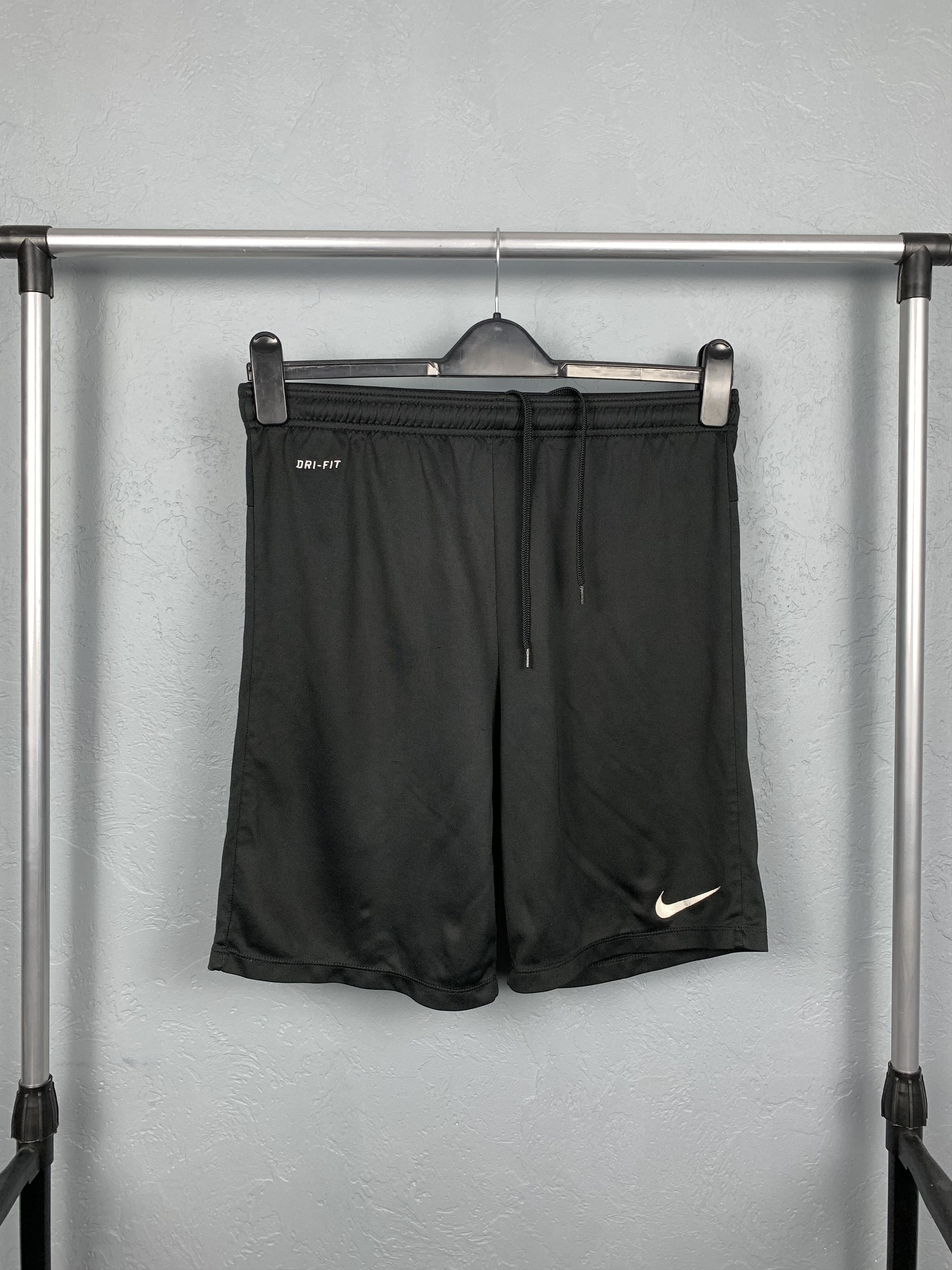 Nike Nike Dri Fit Vintage Mens Shorts Y2K Size US 32 / EU 48 - 1 Thumbnail