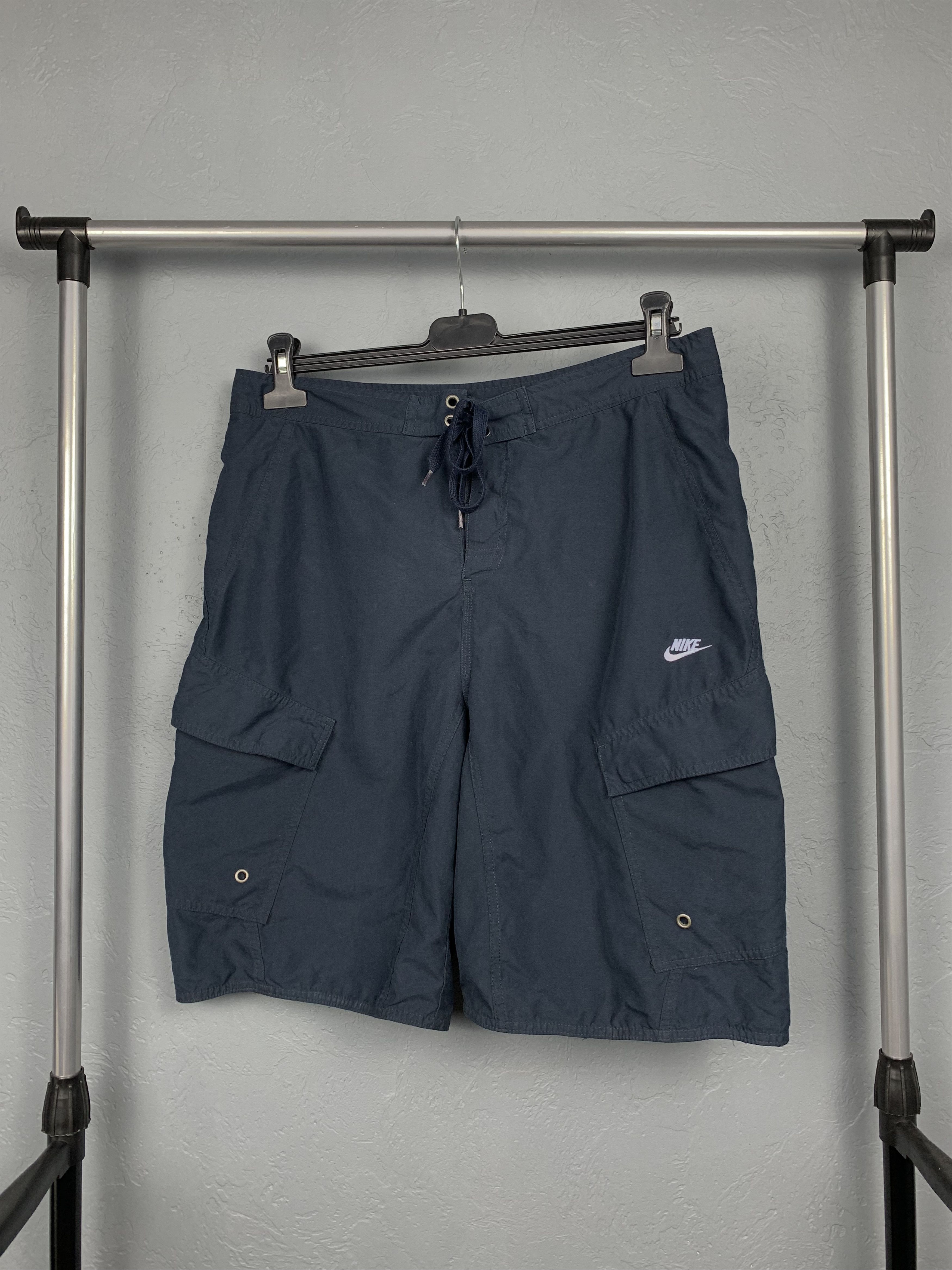 Nike Nike Vintage Nylon Mens Cargo Shorts Y2K Size US 32 / EU 48 - 1 Thumbnail