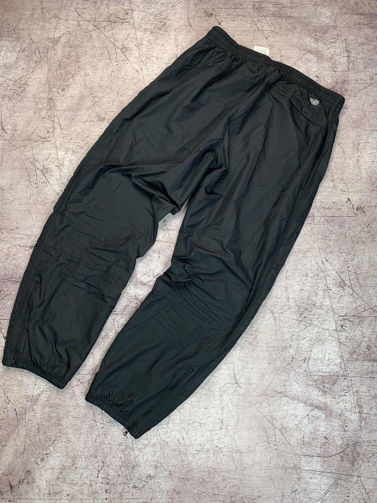 Nike × Vintage Nike Vintage Mens Nylon Pants Drill Y2K Size US 38 / EU 54 - 2 Thumbnail