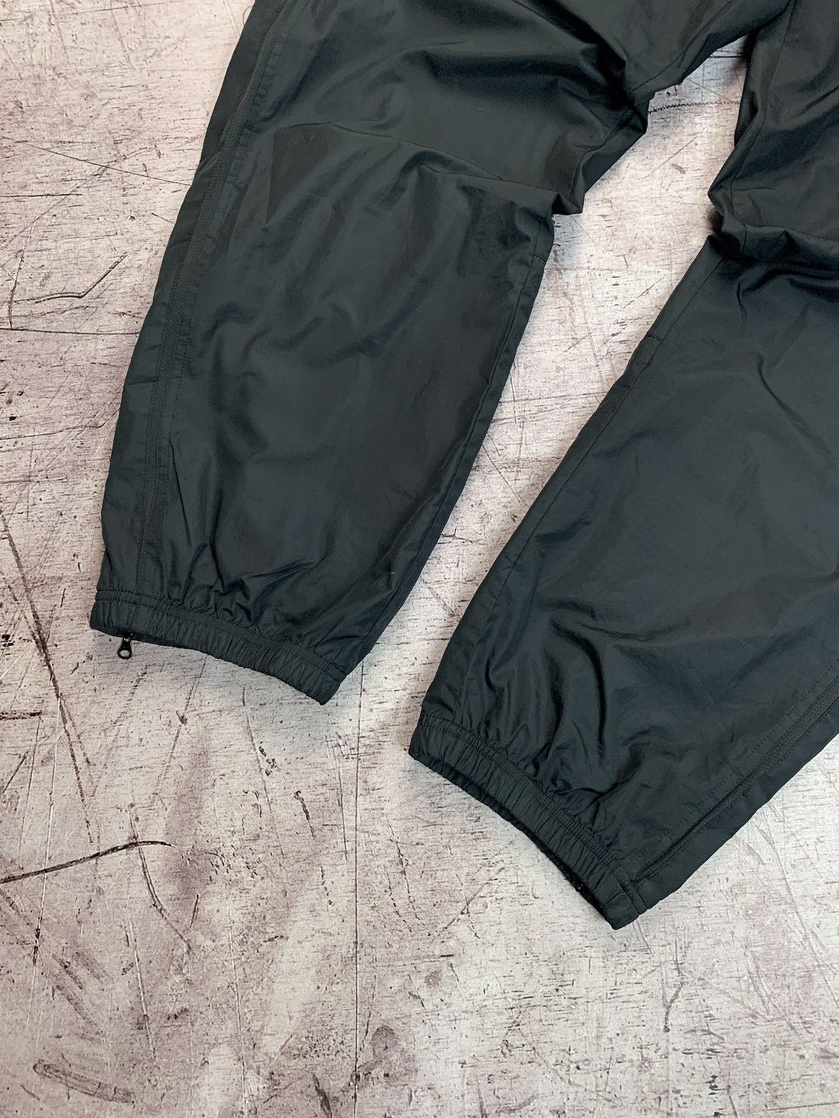 Nike × Vintage Nike Vintage Mens Nylon Pants Drill Y2K Size US 38 / EU 54 - 7 Thumbnail
