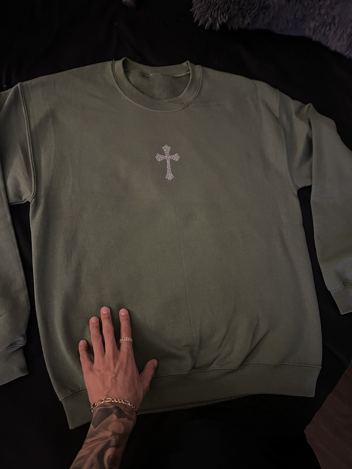 Rhinestones Cross Vintage Crewneck Sweatshirt