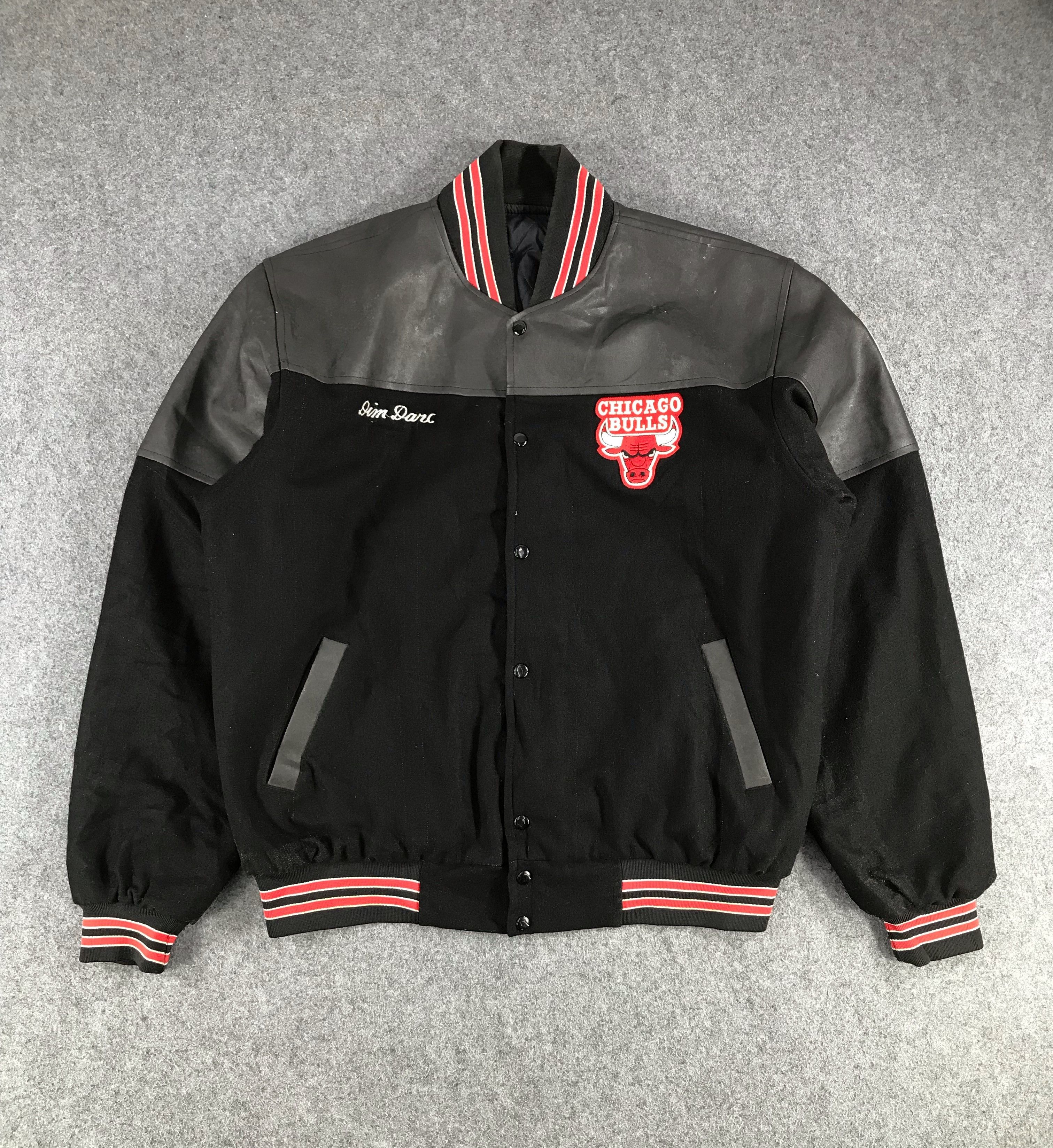 Vintage Vintage Chichago Bulls Wool Varsity Jacket-M203 Size US XL / EU 56 / 4 - 2 Thumbnail