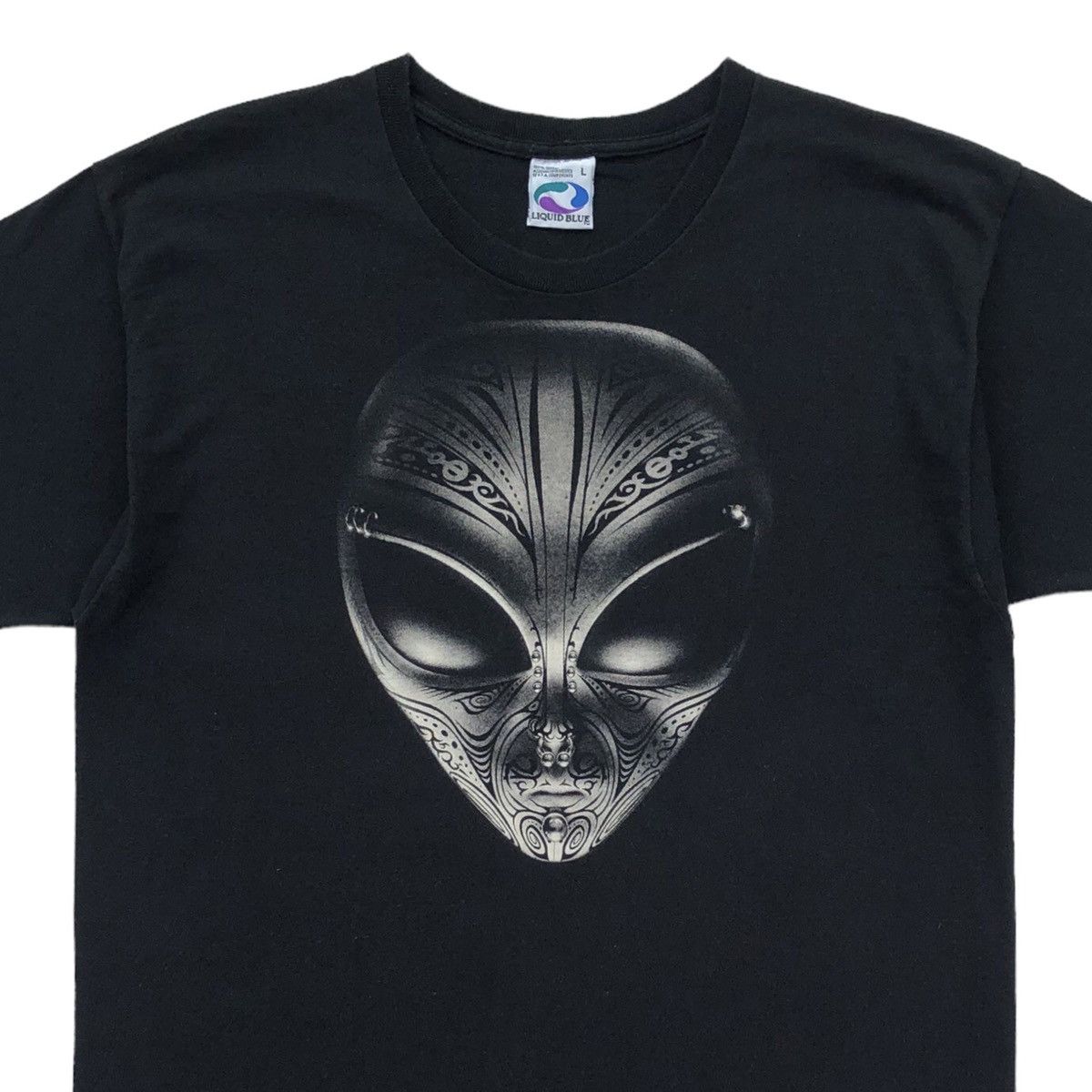Vintage Vintage 1997 Liquid Blue Tribal Alien Black T-Shirt Size US L / EU 52-54 / 3 - 2 Thumbnail