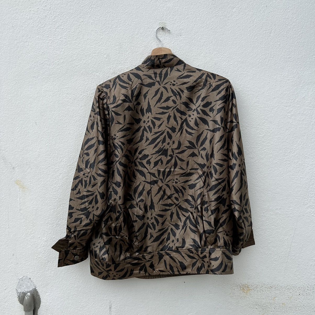Japanese Brand RARE TIGER STRIPE DESIGN REVERSIBLE BOMBER JACKET SATIN Size US M / EU 48-50 / 2 - 10 Thumbnail