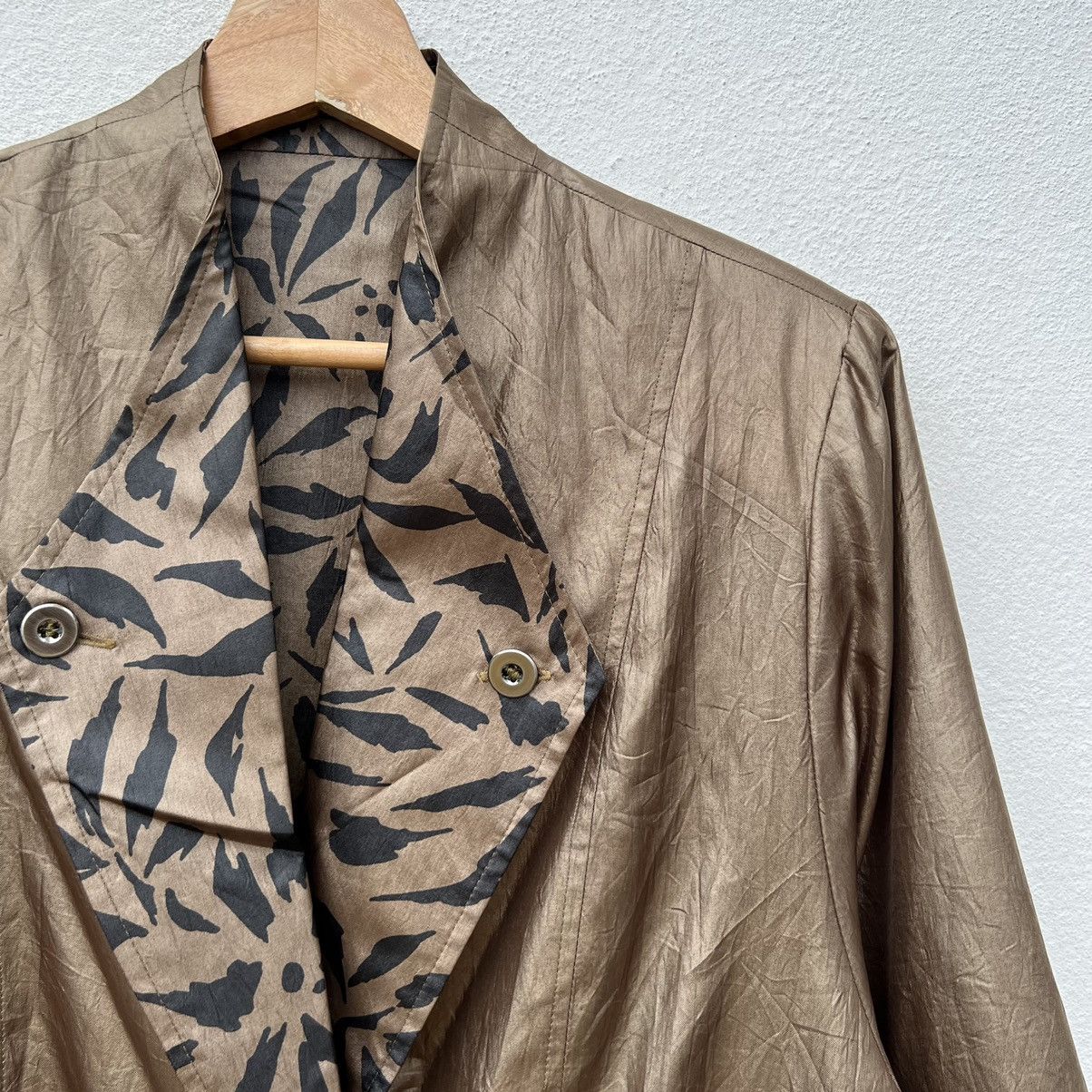 Japanese Brand RARE TIGER STRIPE DESIGN REVERSIBLE BOMBER JACKET SATIN Size US M / EU 48-50 / 2 - 6 Thumbnail