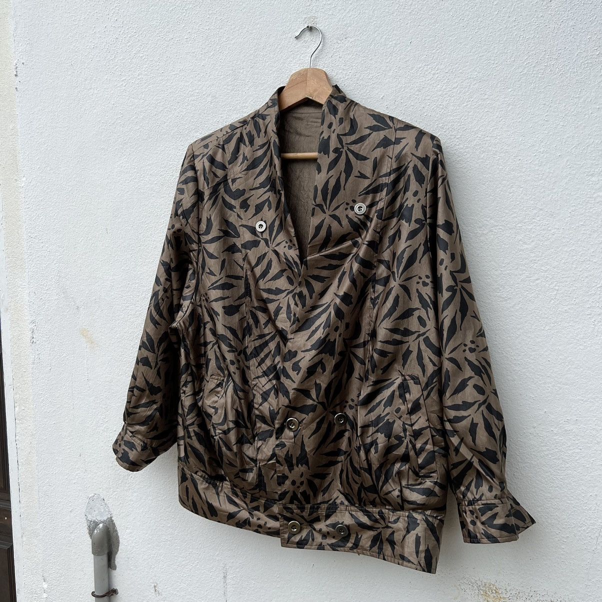 Japanese Brand RARE TIGER STRIPE DESIGN REVERSIBLE BOMBER JACKET SATIN Size US M / EU 48-50 / 2 - 8 Thumbnail