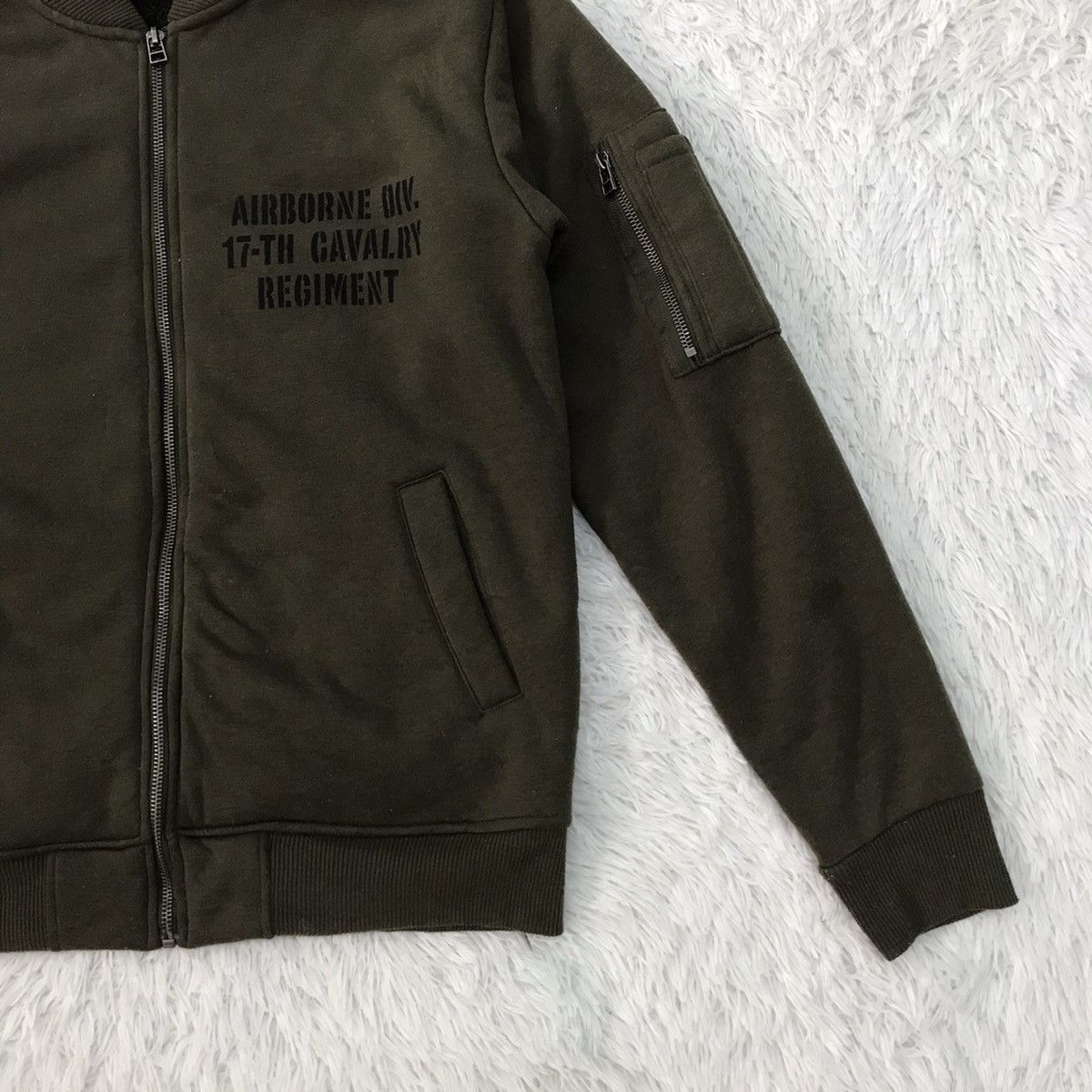 Japanese Brand Airborne Div Cavalry Regiment Jacket Inner Fleece Size US L / EU 52-54 / 3 - 6 Thumbnail