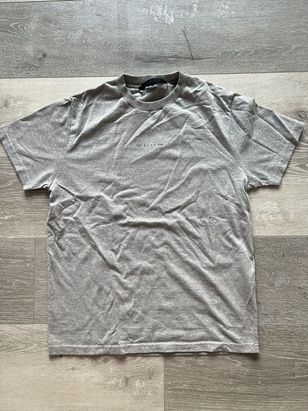 1017 ALYX 9SM × Alyx Alyx T-Shirt Grey Size US XS / EU 42 / 0 - 1 Thumbnail