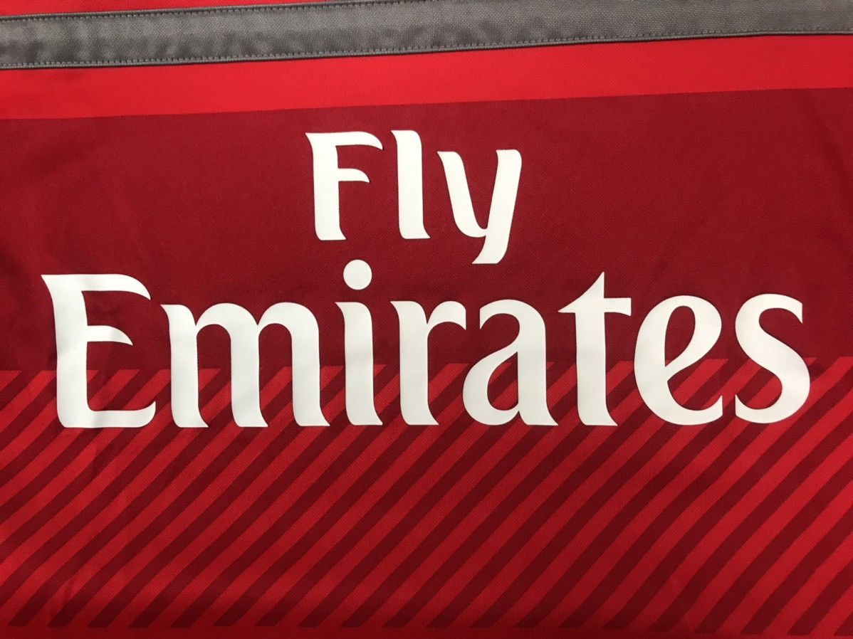 Other Arsenal Jersey Size M Shirt Soccer Jersey Football Puma Size US M / EU 48-50 / 2 - 4 Thumbnail
