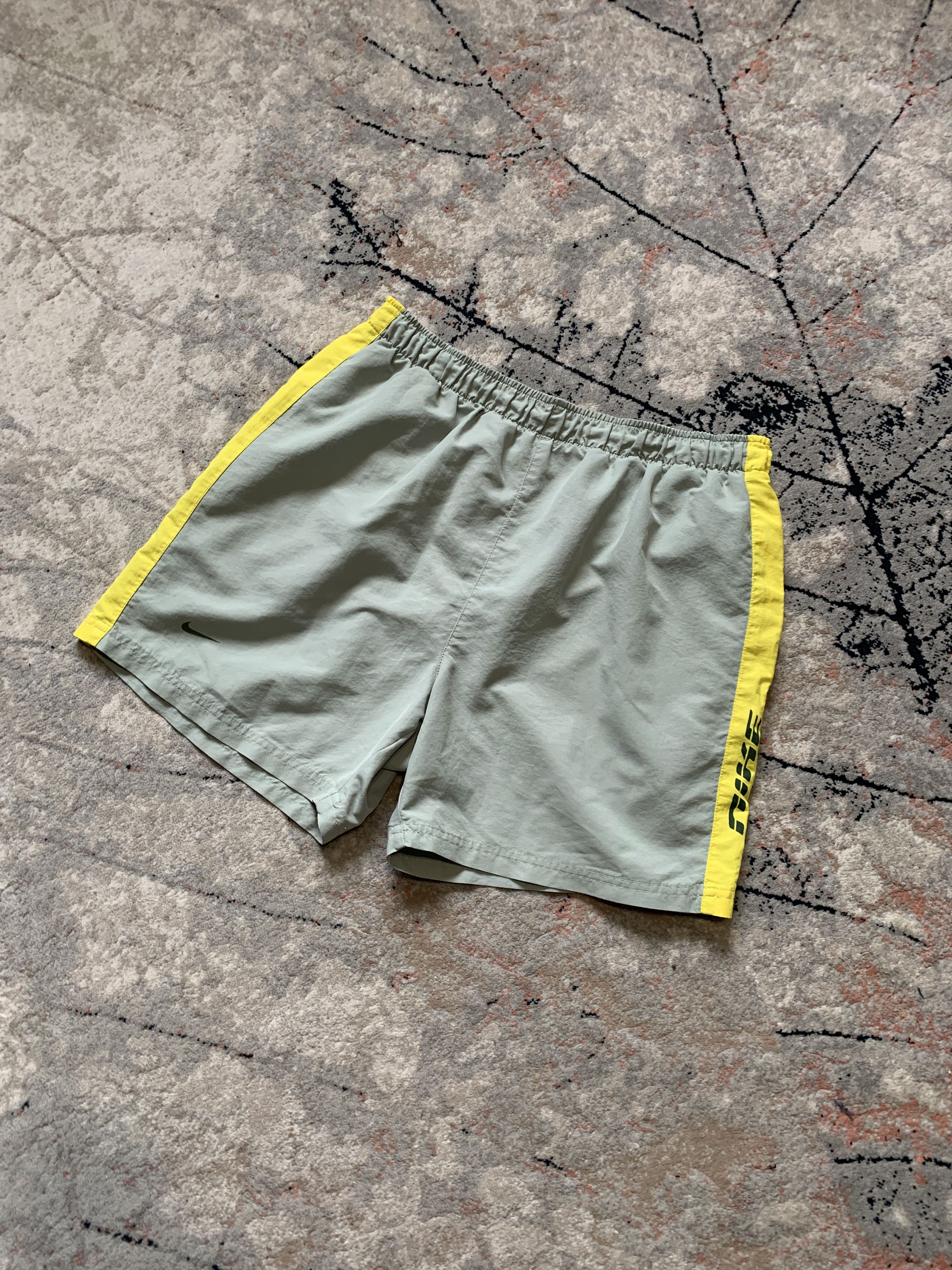 Nike × Vintage Nike Vintage Shorts Size US 32 / EU 48 - 1 Thumbnail