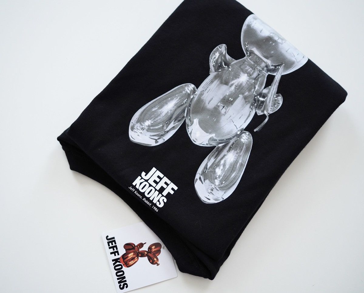 Art × Museum × Uniqlo Jeff Koons stainless steel rabbit art uniqlo t ...