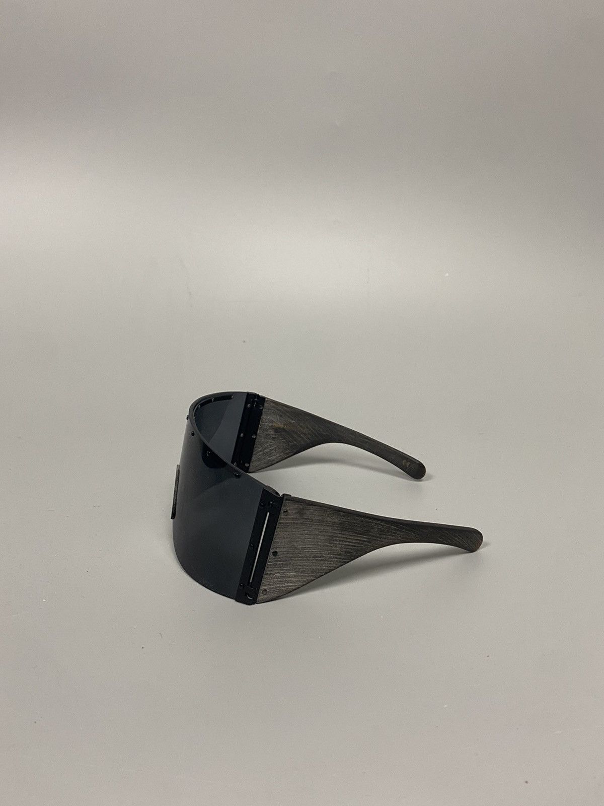 Rick Owens FW13 ‘PLINTH’ OG Ram Horn Shield Sunglasses Size ONE SIZE - 2 Thumbnail