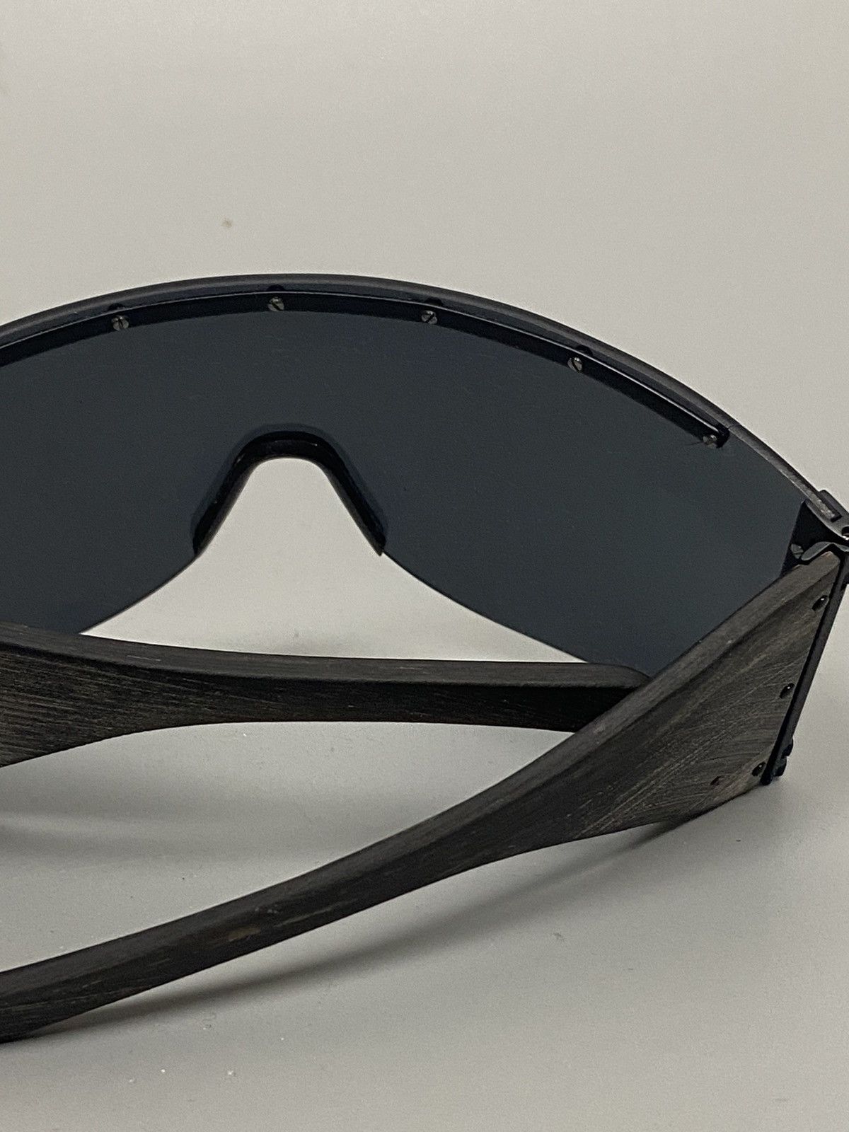 Rick Owens FW13 ‘PLINTH’ OG Ram Horn Shield Sunglasses Size ONE SIZE - 6 Thumbnail