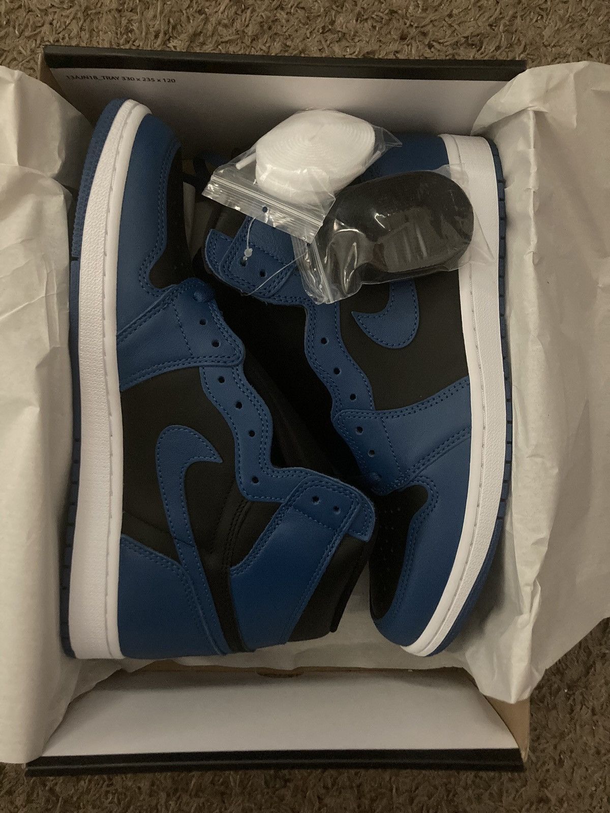 Jordan Brand Jordan 1 Marina Blue Size 11 DS Size US 11 / EU 44 - 1 Thumbnail