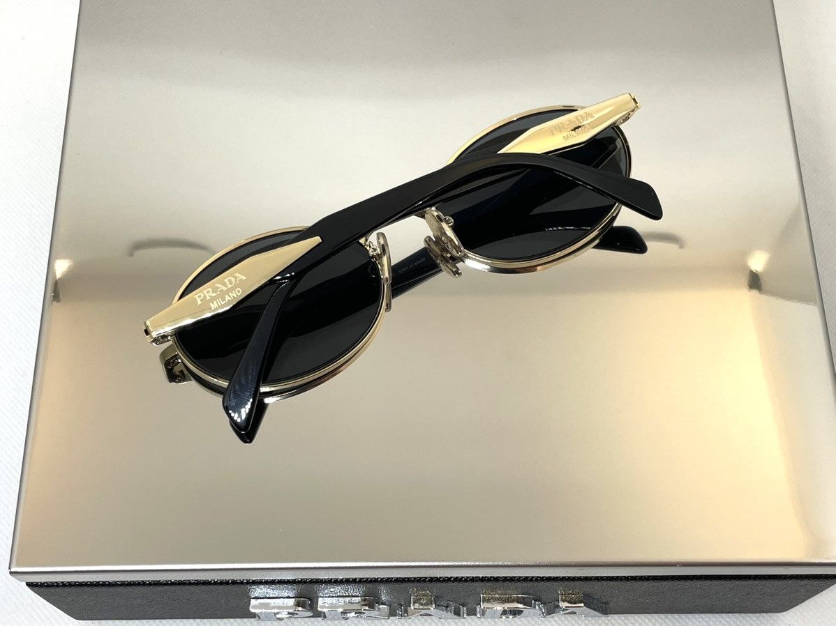 Prada Prada Symbole sunglasses SPR 65ZS ZVN09T 55. New Collection Size ONE SIZE - 8 Thumbnail