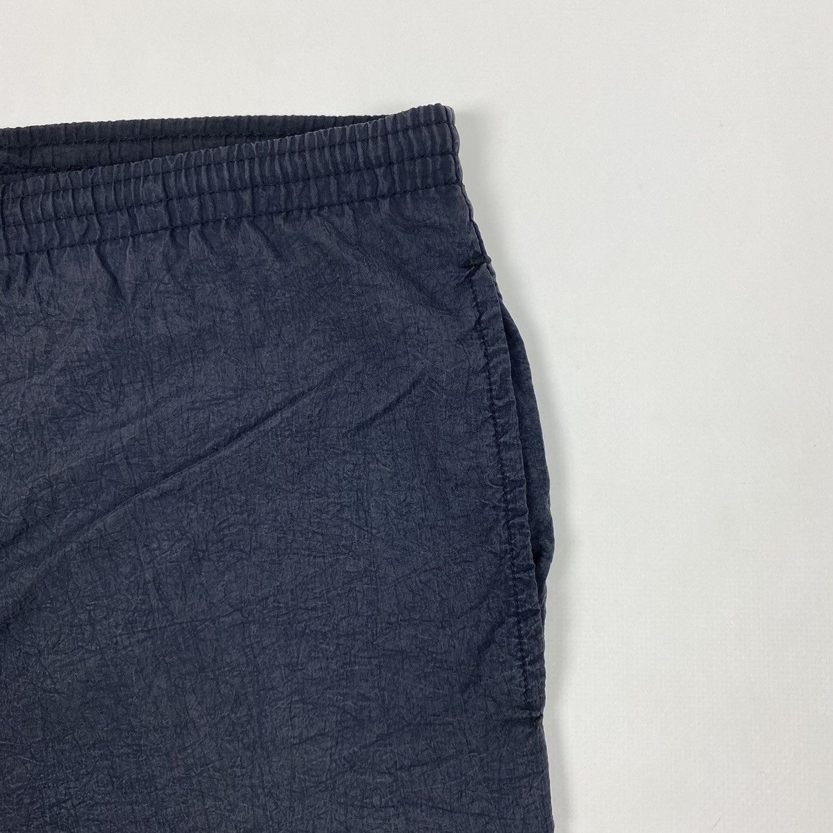 Nike 1990’s Vintage Faded Nike Nylon Big Logo Shorts Size US 33 - 3 Thumbnail