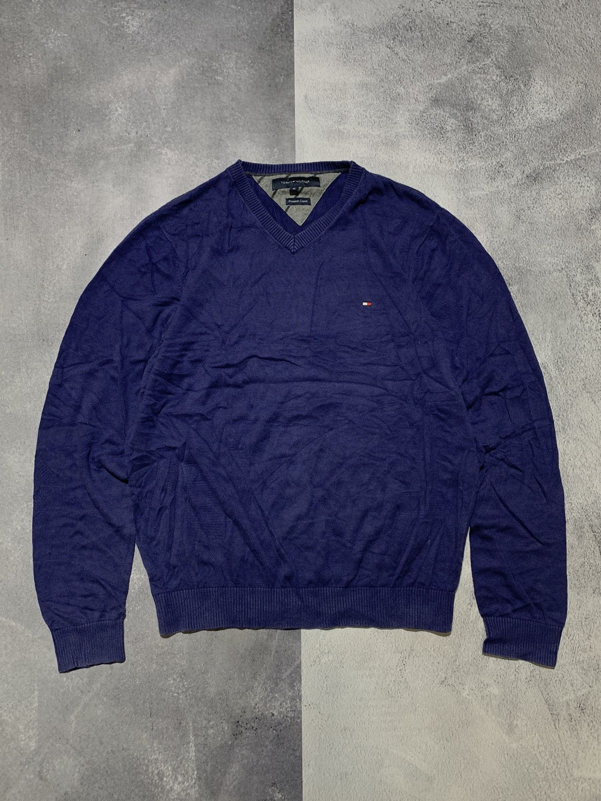 Tommy Hilfiger × Vintage Vintage 90s Tommy Hilfiger sweater old money style size М Size US M / EU 48-50 / 2 - 1 Thumbnail
