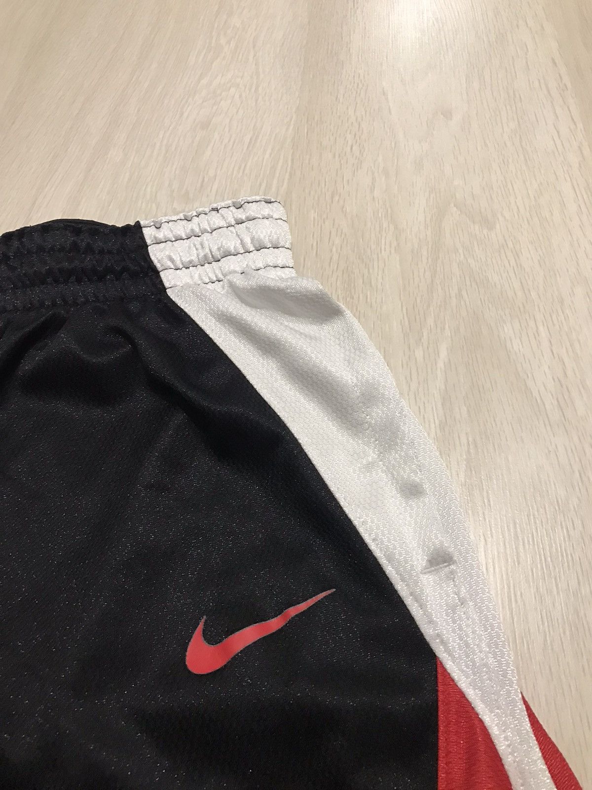 NBA Nike Lebron James shorts 6 size XL 36” Size US 36 / EU 52 - 2 Thumbnail