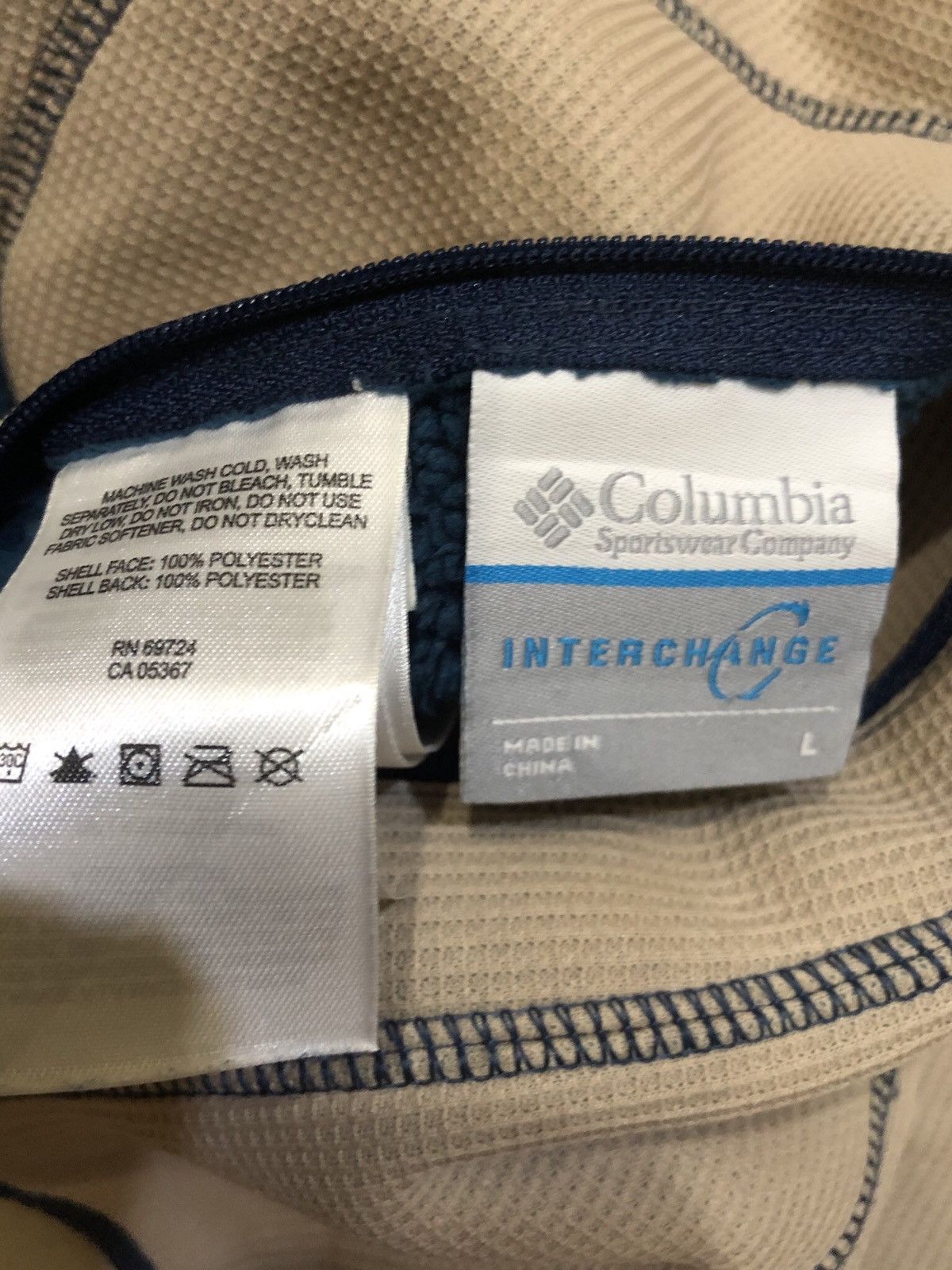 Columbia × Japanese Brand Columbia fleece Sherpa reversible zipper jacket size L Size US L / EU 52-54 / 3 - 6 Thumbnail