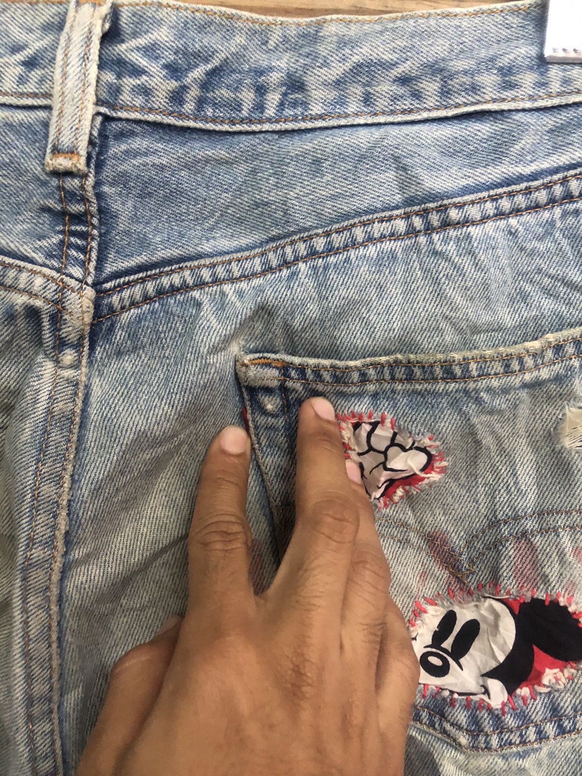 Levi's Rare Limited Edition 1997 Levi’s X Mickey Mouse Distressed Size US 31 - 10 Thumbnail
