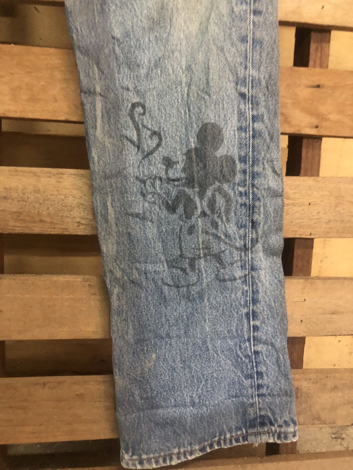 Levi's Rare Limited Edition 1997 Levi’s X Mickey Mouse Distressed Size US 31 - 11 Thumbnail