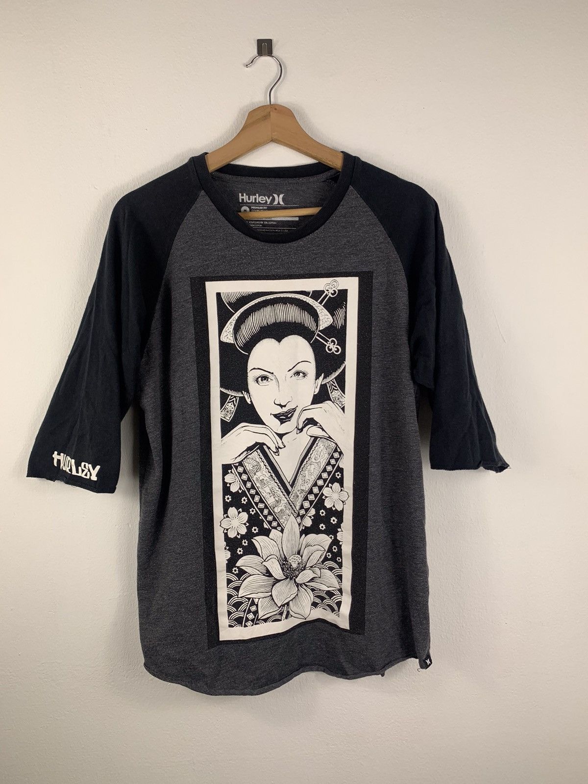 Hurley × Vintage Hurley Geisha Edition Big Print Rare Design Size US M / EU 48-50 / 2 - 1 Thumbnail