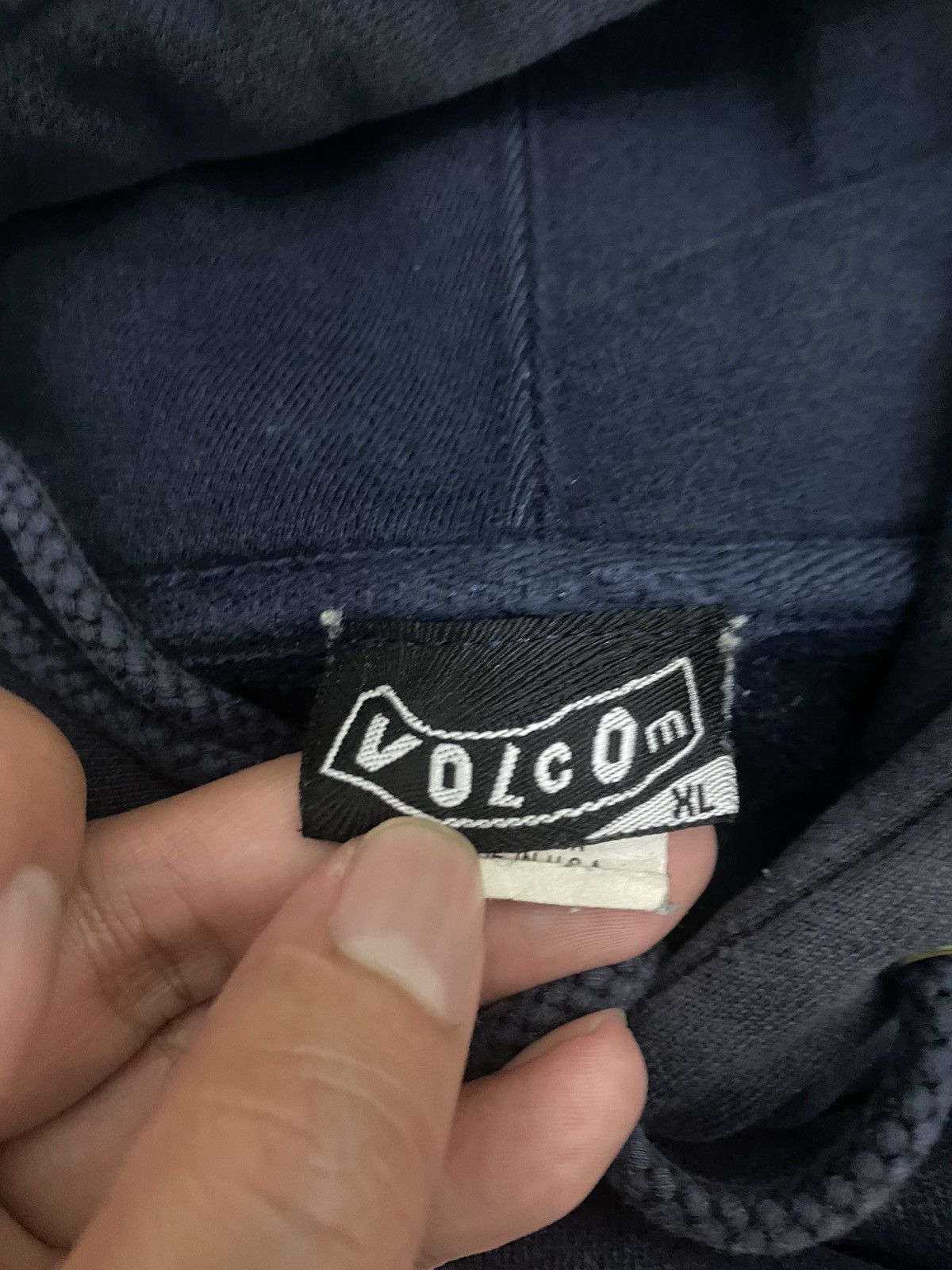 Vintage Vintage 90s Volcom Hoodies Size US XL / EU 56 / 4 - 7 Thumbnail