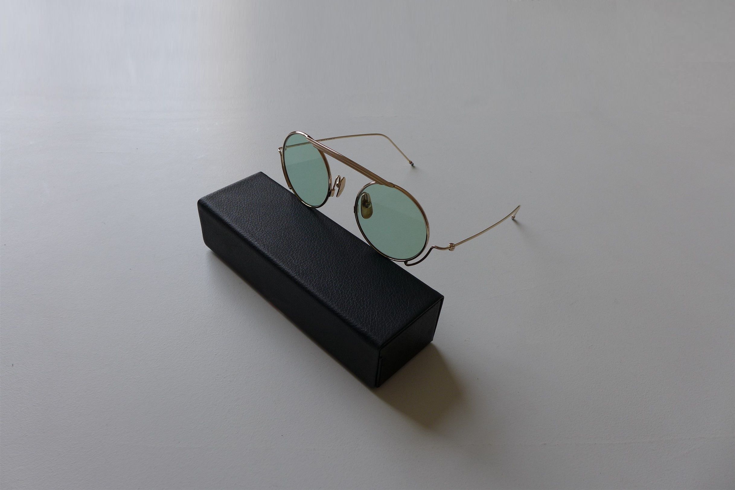 Thom Browne Thom Browne TBS111 Sunglasses - Gold / Mint Size ONE SIZE - 3 Thumbnail