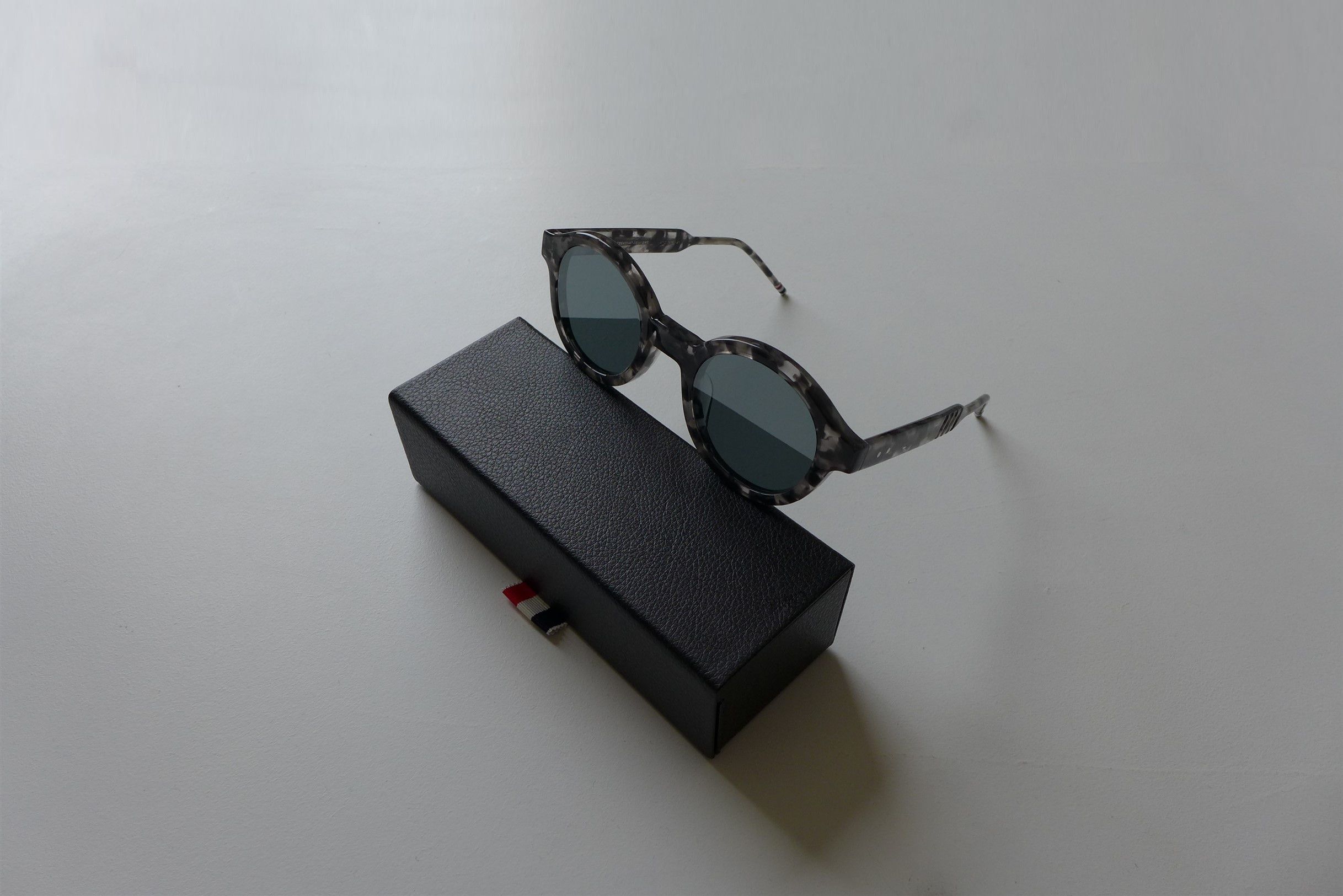 Thom Browne Thom Browne TB411 Sunglasses - Grey Tortoise Acetate Size ONE SIZE - 8 Thumbnail