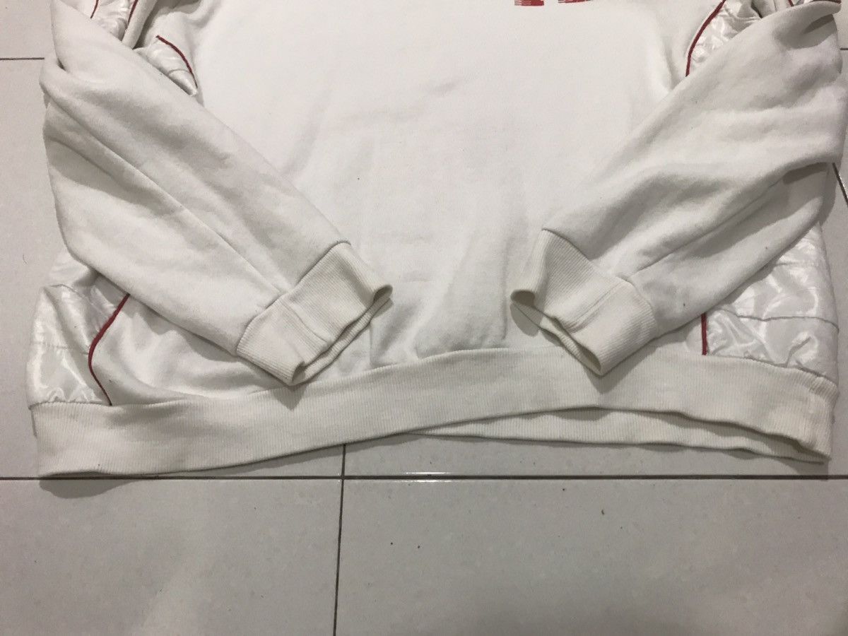 Fubu VTG Fubu Jeans FB05 Off White Sweatshirts Size US XL / EU 56 / 4 - 6 Thumbnail