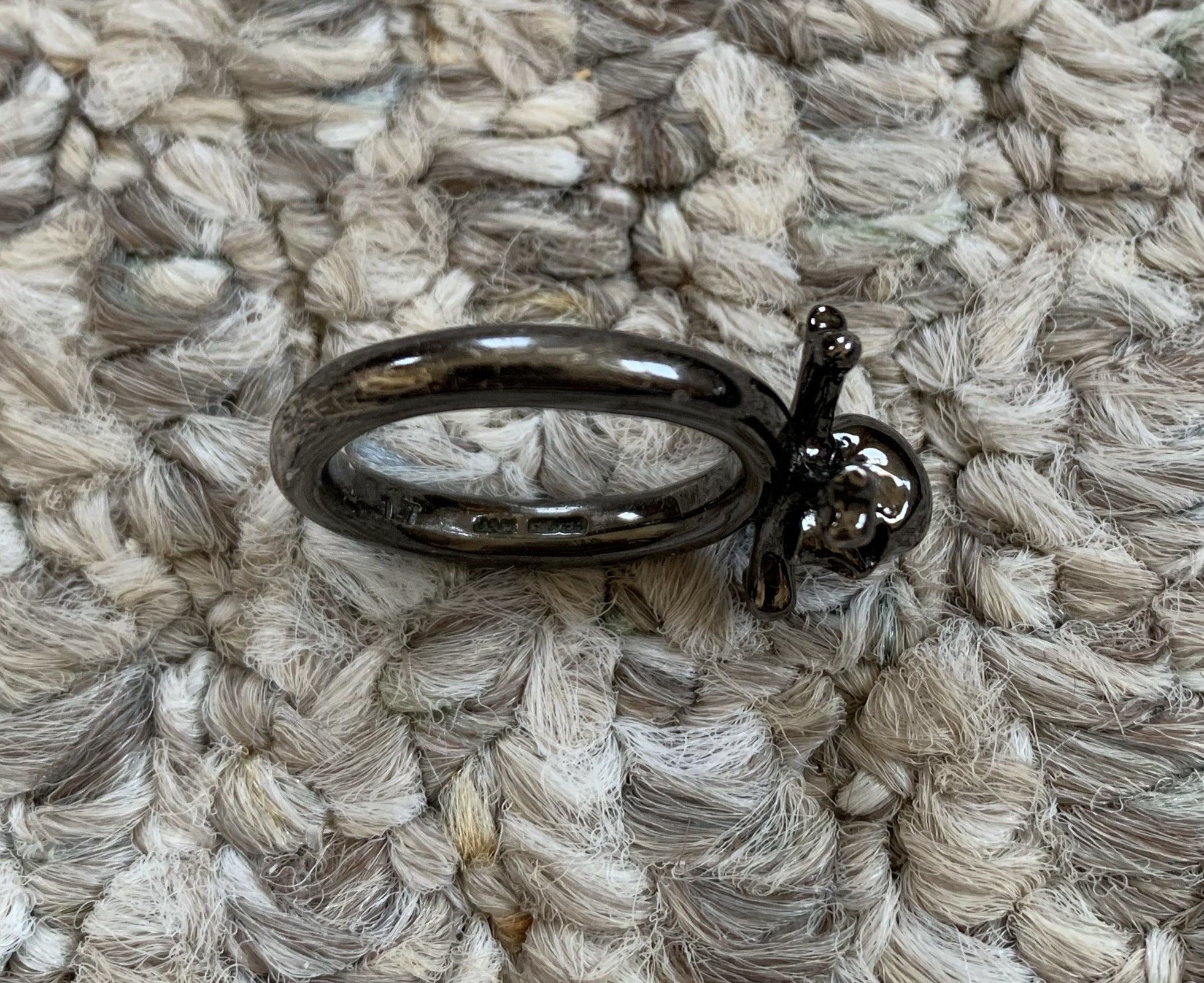 Number (N)ine SS04 Skull and Crossbones Sterling Silver Ring Size ONE SIZE - 5 Thumbnail