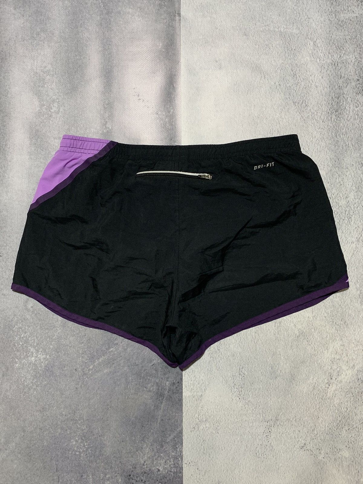 Nike × Vintage Vintage Y2K Nike swoosh shorts streetwear style size S Size 30" / US 8 / IT 44 - 4 Thumbnail