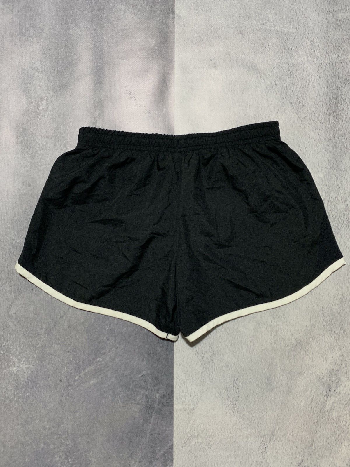 Nike × Vintage Vintage Y2K Nike swoosh shorts streetwear style size M Size 32" / US 10 / IT 46 - 5 Thumbnail