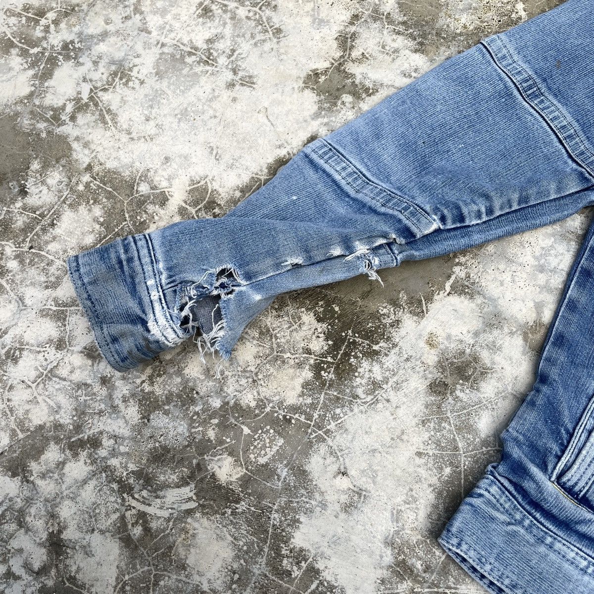 Designer × Japanese Brand Vtg Distressed Tora by Toraichi Tactical Denim Jacket Racer Size M / US 6-8 / IT 42-44 - 8 Thumbnail