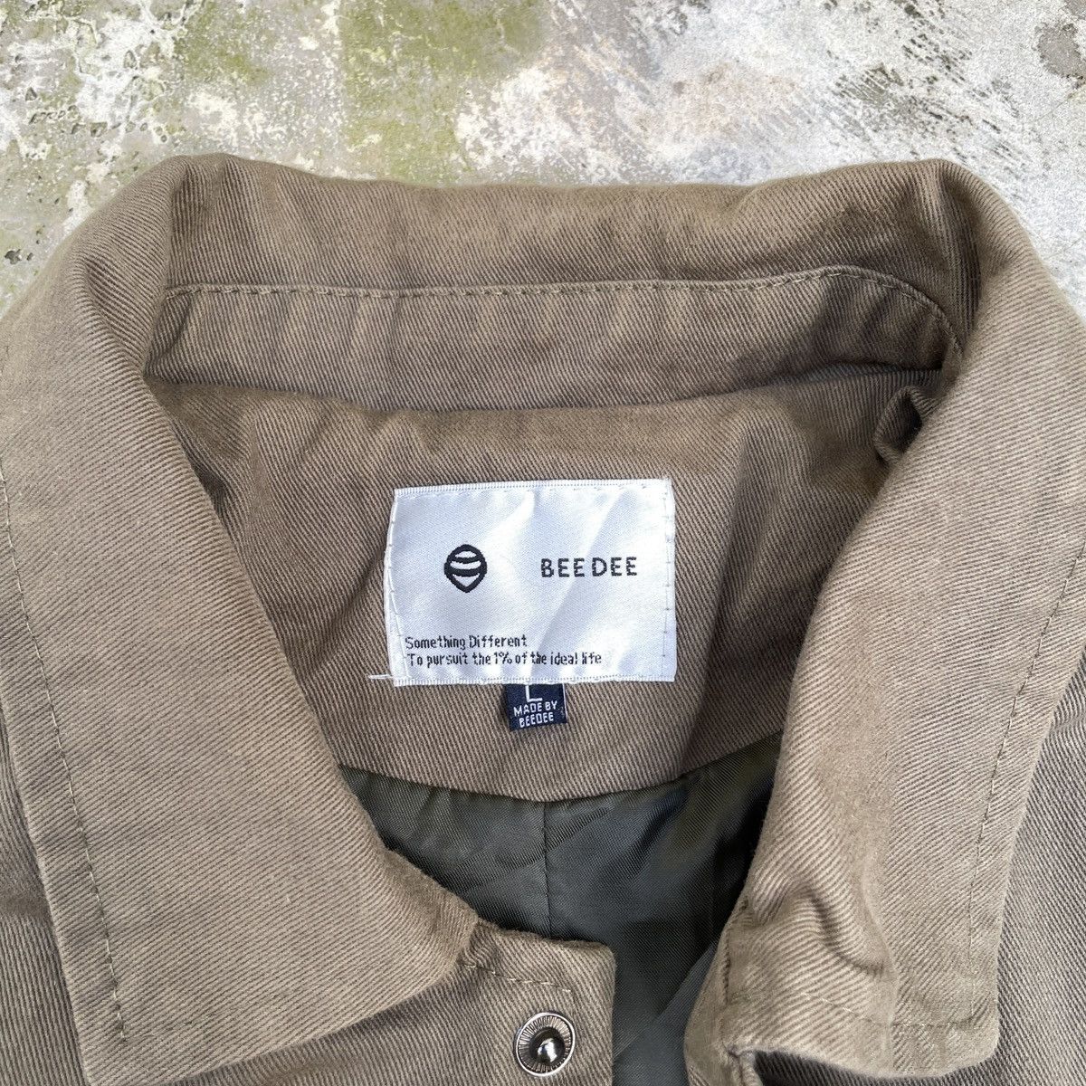 Japanese Brand Vintage Faded Bee Dee Rucksack Military Jacket Size US L / EU 52-54 / 3 - 5 Thumbnail
