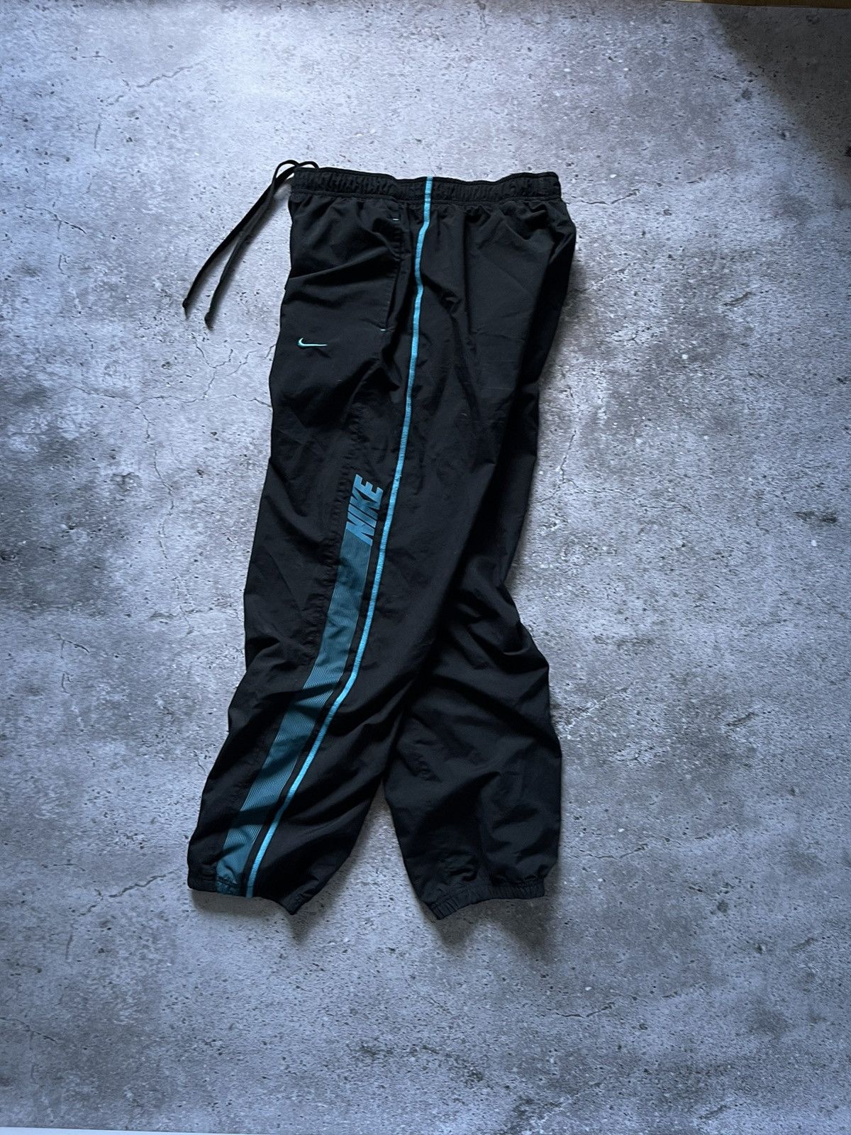 Nike best sale nylon sweatpants