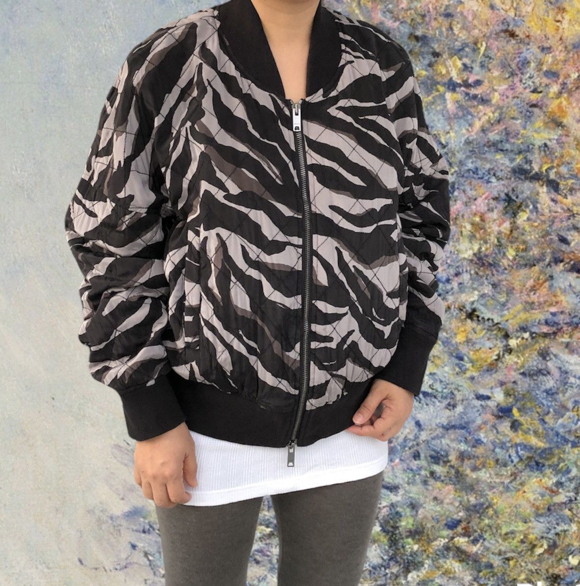 DKNY DKNY Tiger Print Bomber Jacket For Women Size M / US 6-8 / IT 42-44 - 13 Thumbnail
