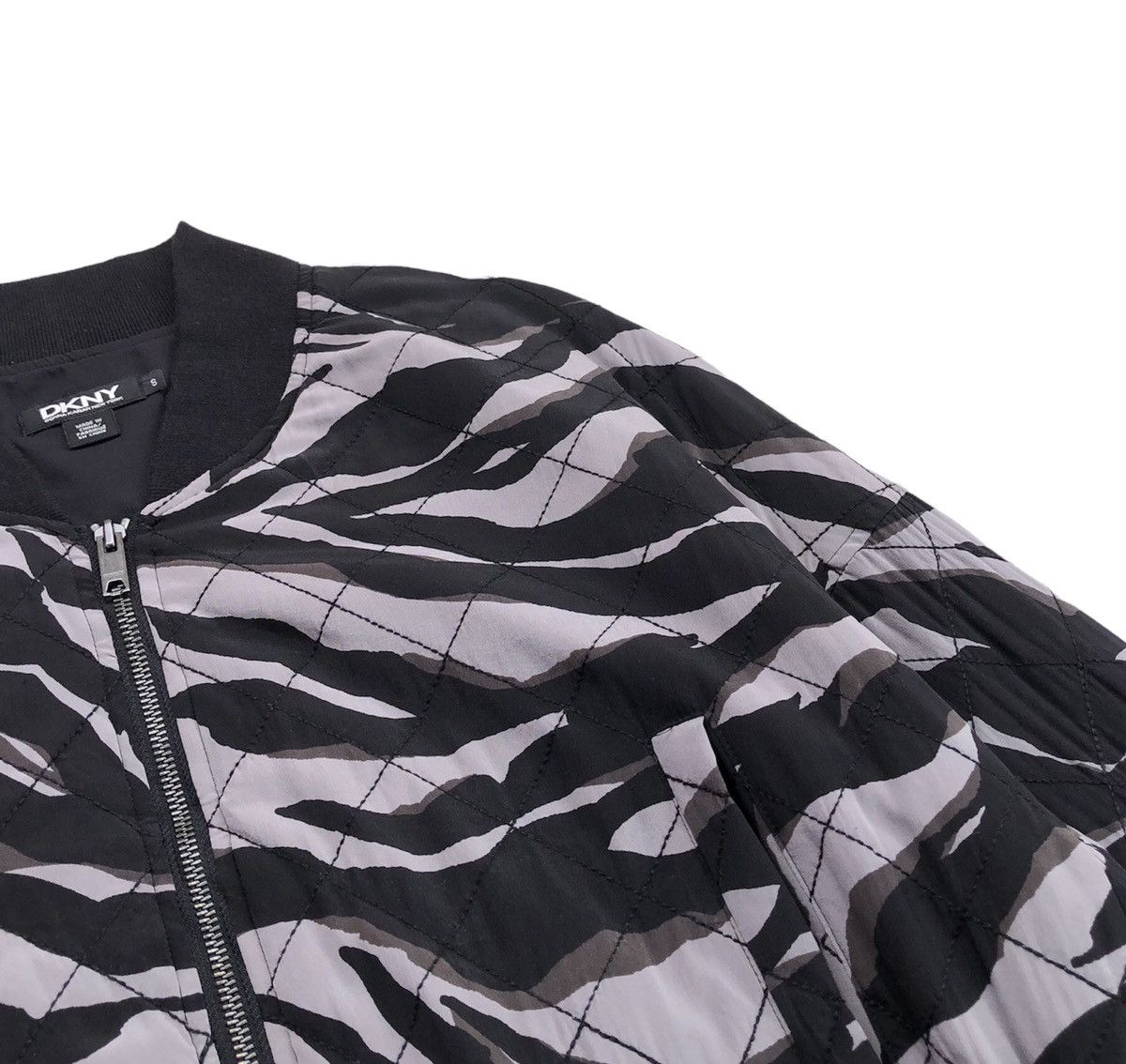 DKNY DKNY Tiger Print Bomber Jacket For Women Size M / US 6-8 / IT 42-44 - 7 Thumbnail