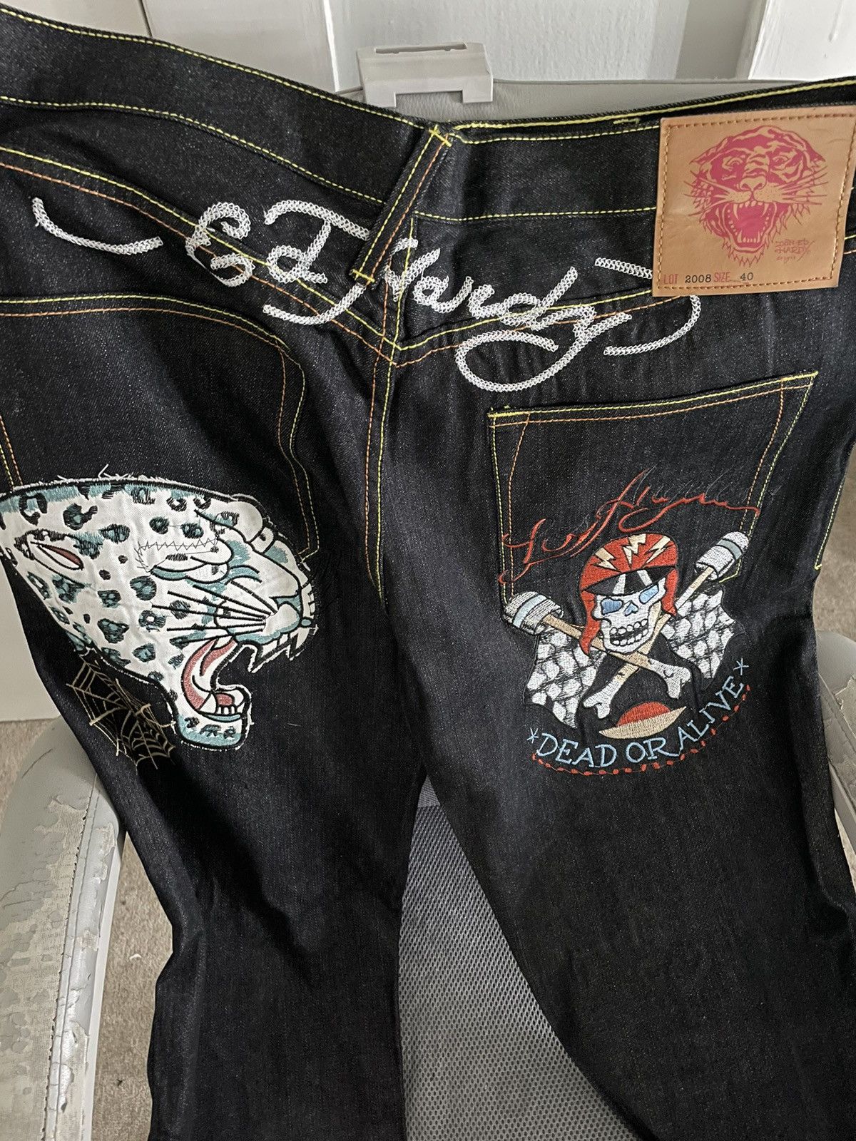 Ed hardy jeans never worn get em off me