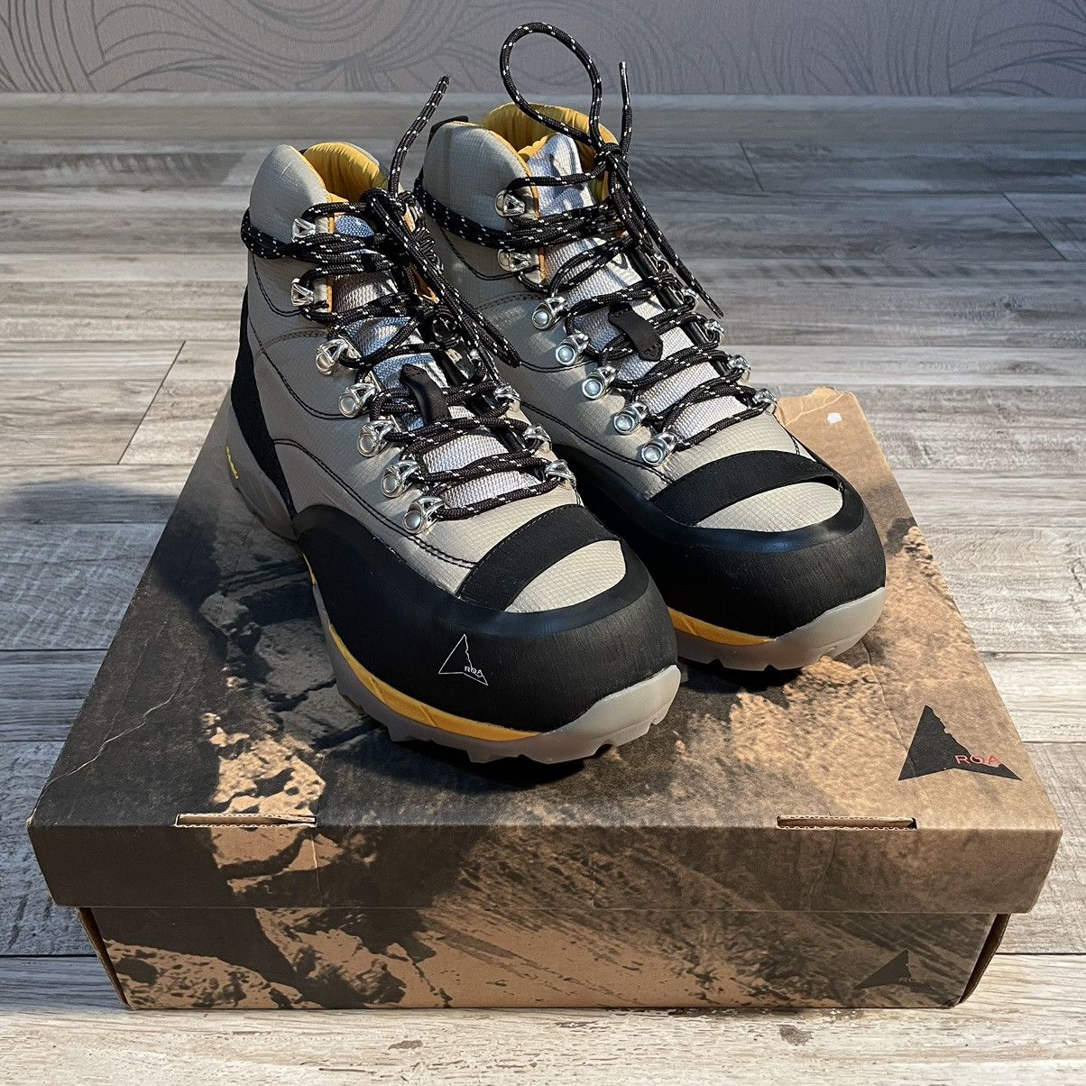 roa andreas hiking boots
