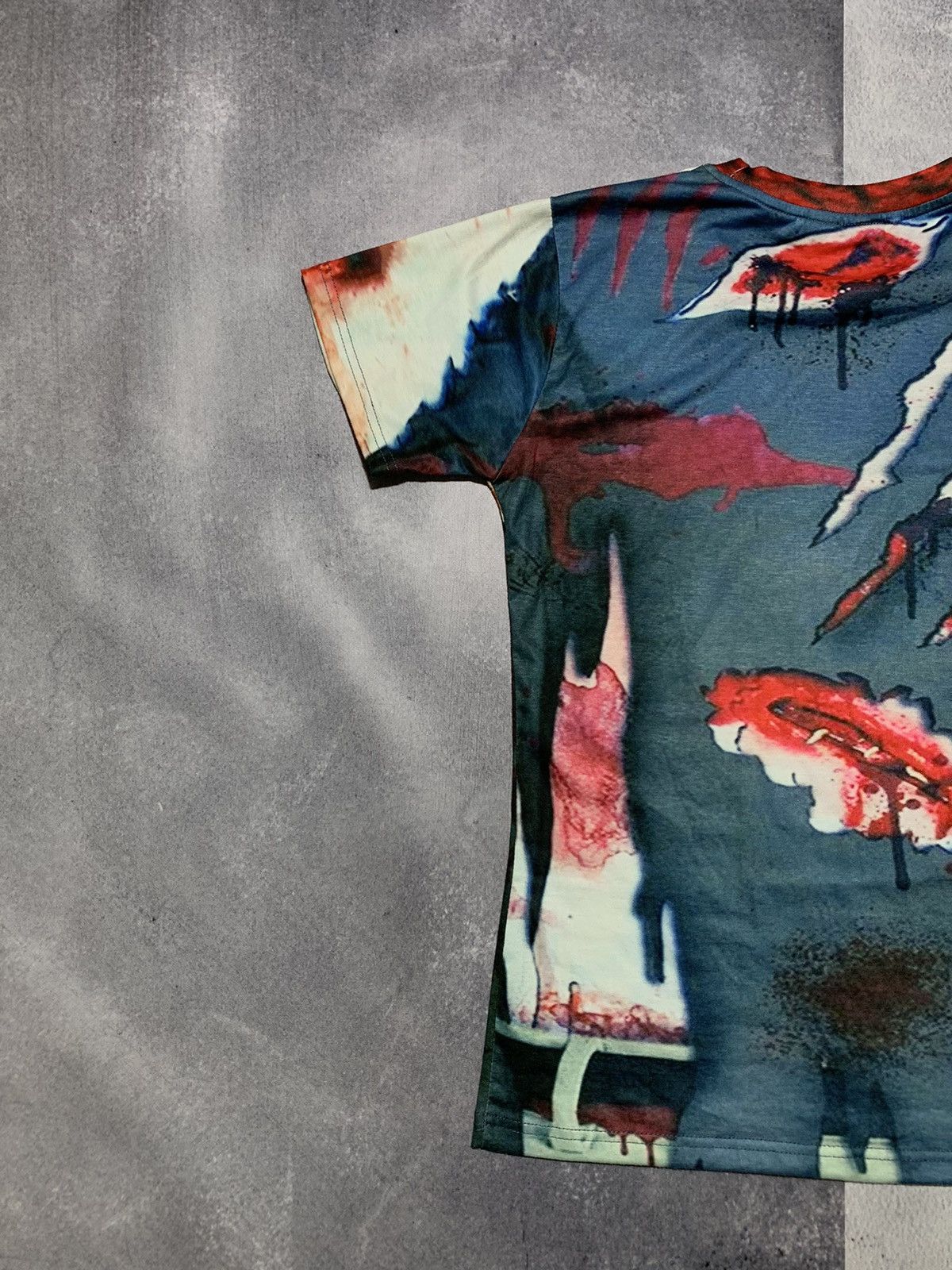 Vintage Vintage Y2K Kill zombie blood allover print t-shirt size M Size US M / EU 48-50 / 2 - 5 Thumbnail