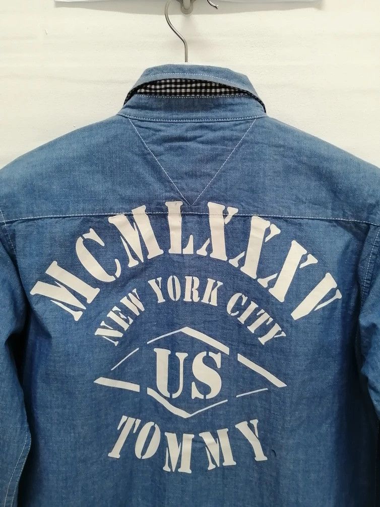 Tommy Hilfiger TOMMY Spell Out Chambray Shirt - Size M Size US M / EU 48-50 / 2 - 2 Thumbnail