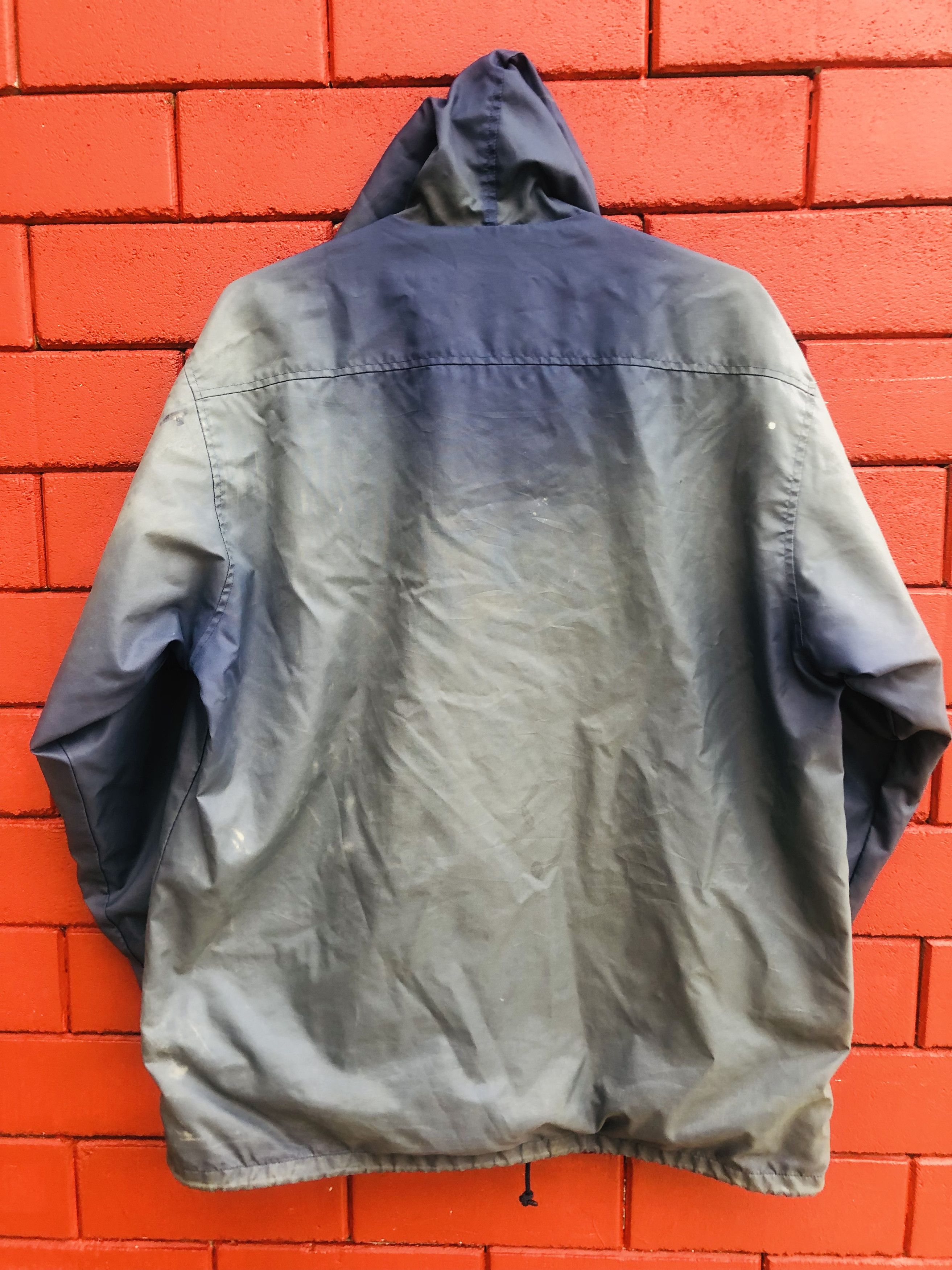 Helly Hansen × Vintage Vintage Helly Hanson Streetwear Fashion Style Sweater Size US L / EU 52-54 / 3 - 2 Thumbnail
