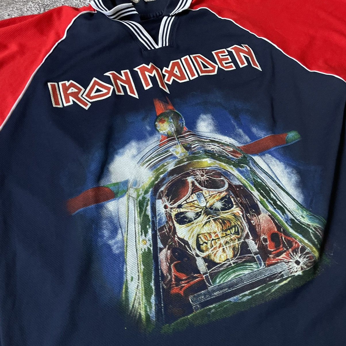 Band Tees Vintage Y2K IRON MAIDEN ABSTRACT CREEPY FACE ANGRY HORROR Size US L / EU 52-54 / 3 - 6 Thumbnail