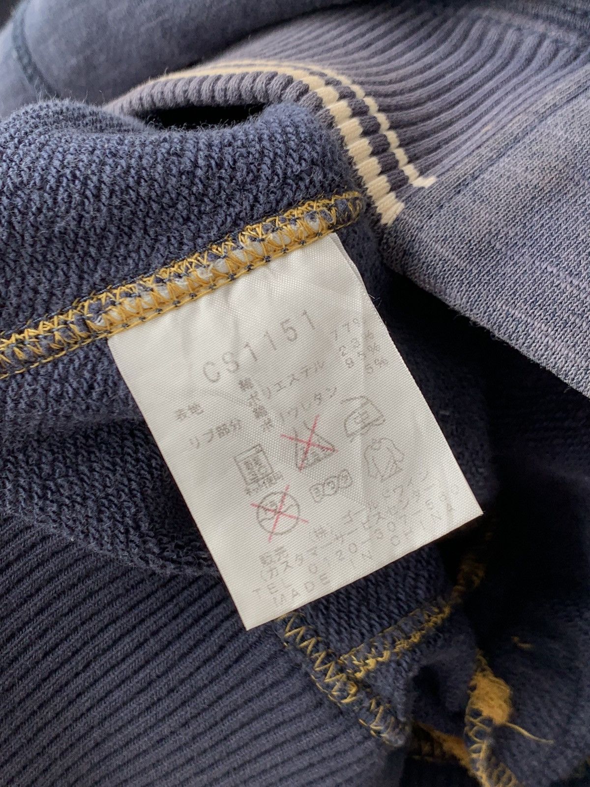 Champion Vintage Distressed Champion Japan Button Up Sweatshirt Size US M / EU 48-50 / 2 - 8 Thumbnail