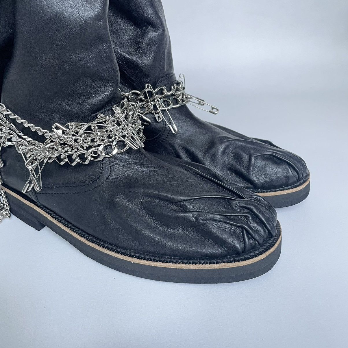 Comme des Garcons A/W 06 ‘Punk Chain’ Black Leather Biker Boots Size US 7.5 / IT 37.5 - 5 Thumbnail
