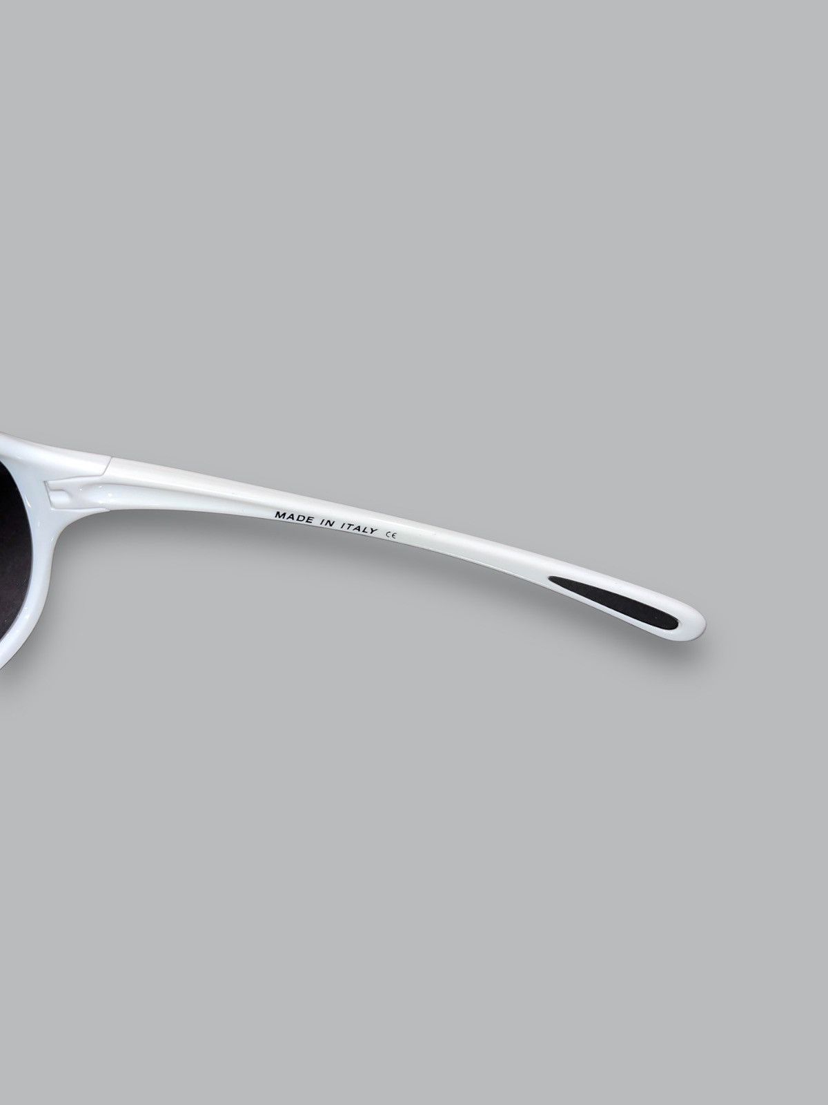 Oakley Oakley OO9177-09 "Twentysix.2" White Black Sunglasses Size ONE SIZE - 10 Thumbnail