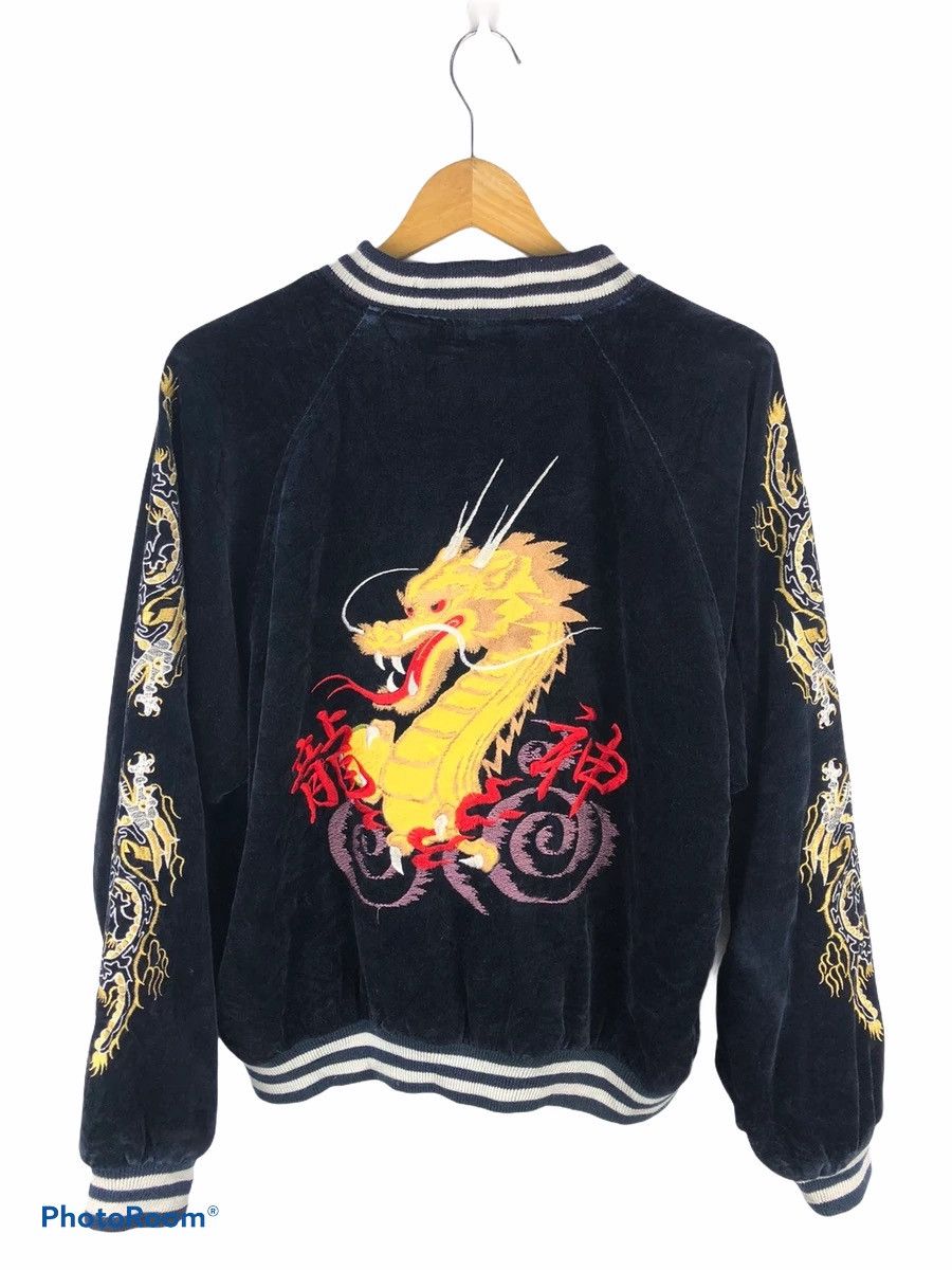 image of Sukajan Souvenir Jacket Jungle Storm Dragon Motive Velvet Sukajan Jacket in Black (Size Large)