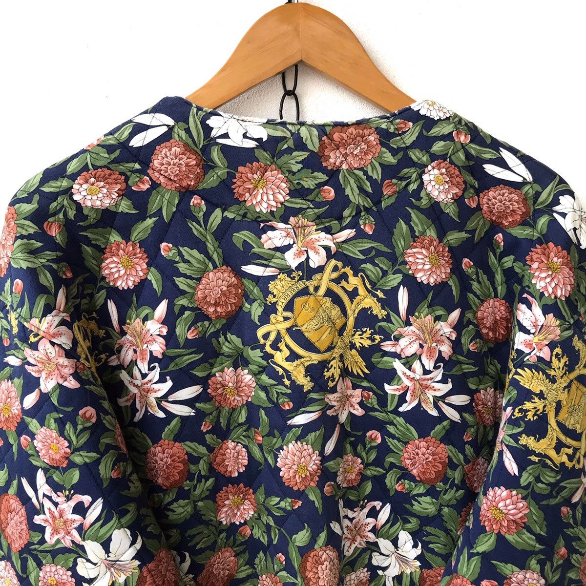 Burberry Prorsum Vtg Burberry Prorsum Floral Diamond Quilted Jacket Size L / US 10 / IT 46 - 9 Thumbnail