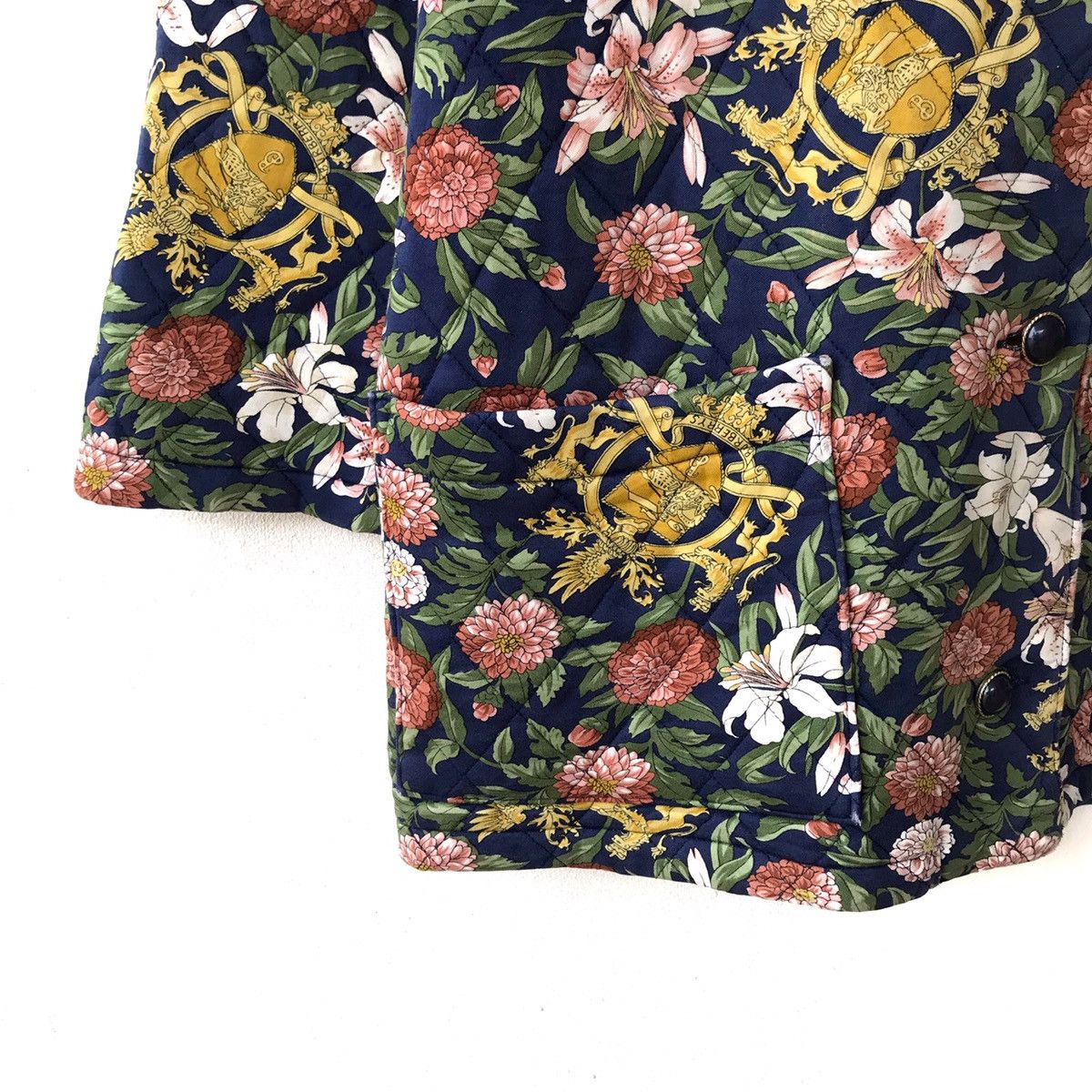 Burberry Prorsum Vtg Burberry Prorsum Floral Diamond Quilted Jacket Size L / US 10 / IT 46 - 6 Thumbnail